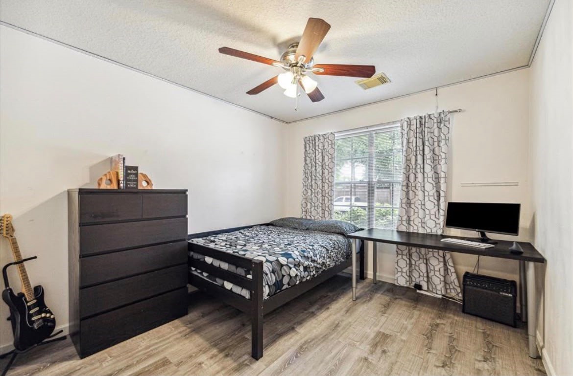 21122 Barker Canyon Lane Property Photo 14