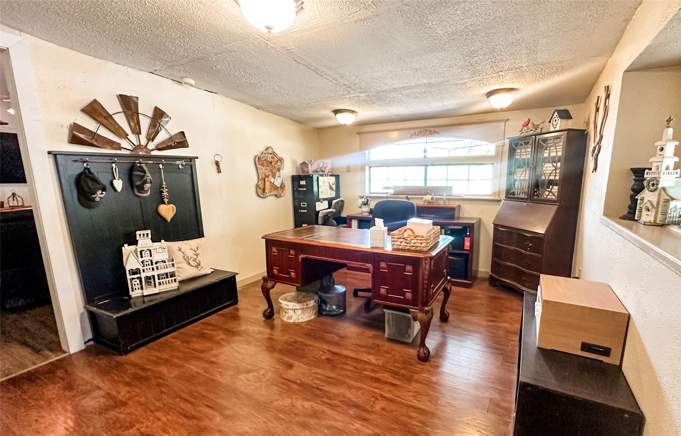 8914 Gilpin Lane Property Photo 14