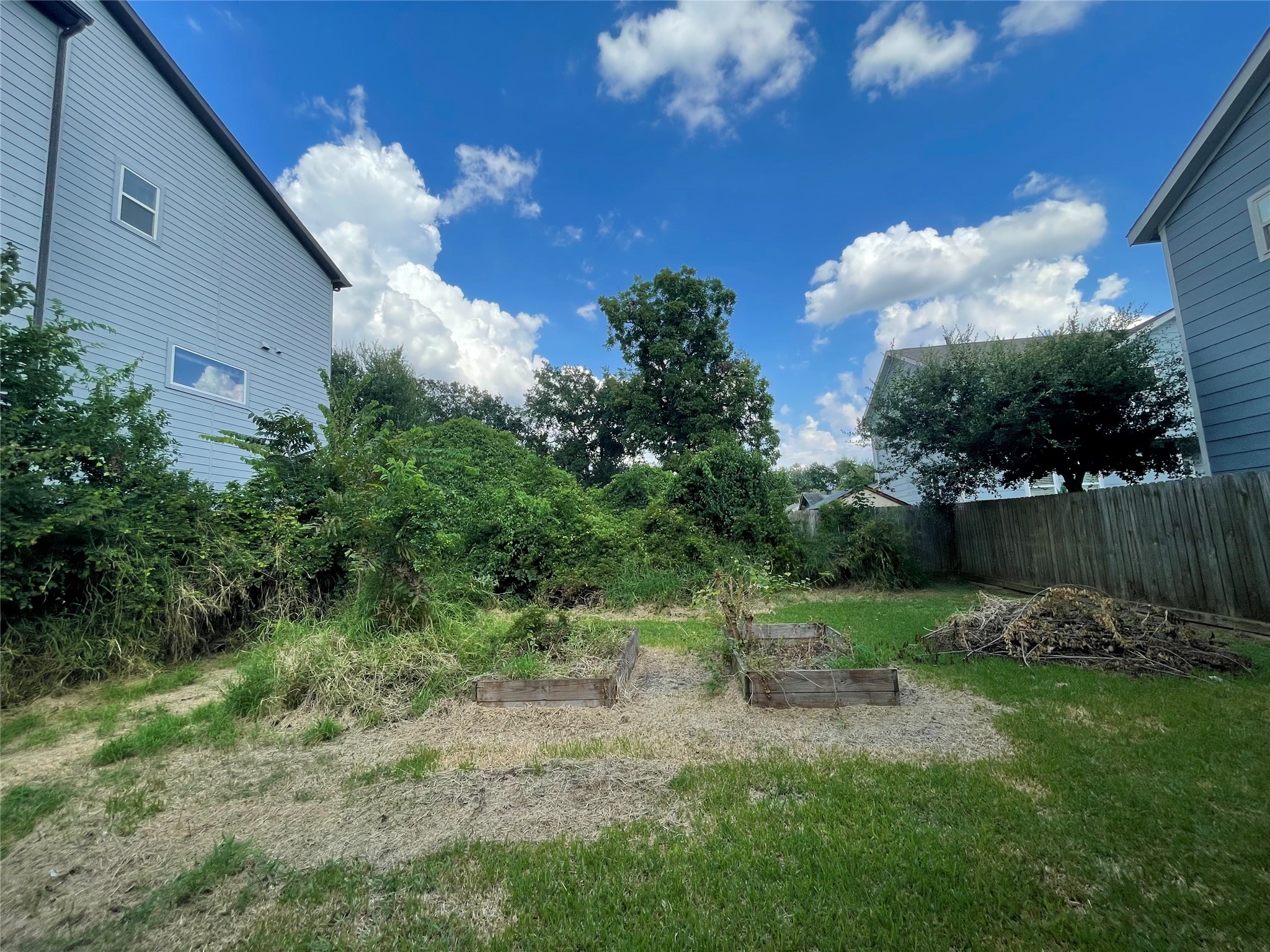 3718 Robertson Street Property Photo 9