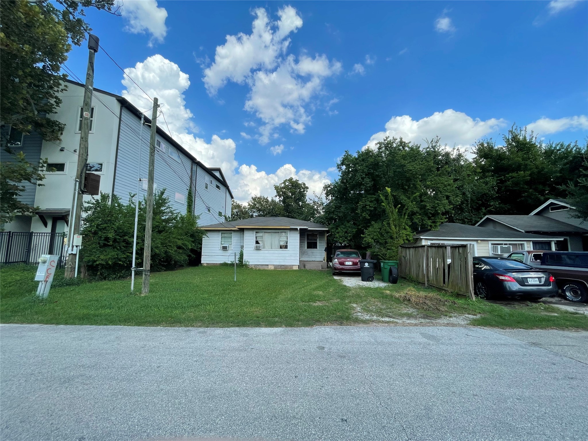 3718 Robertson Street Property Photo 15