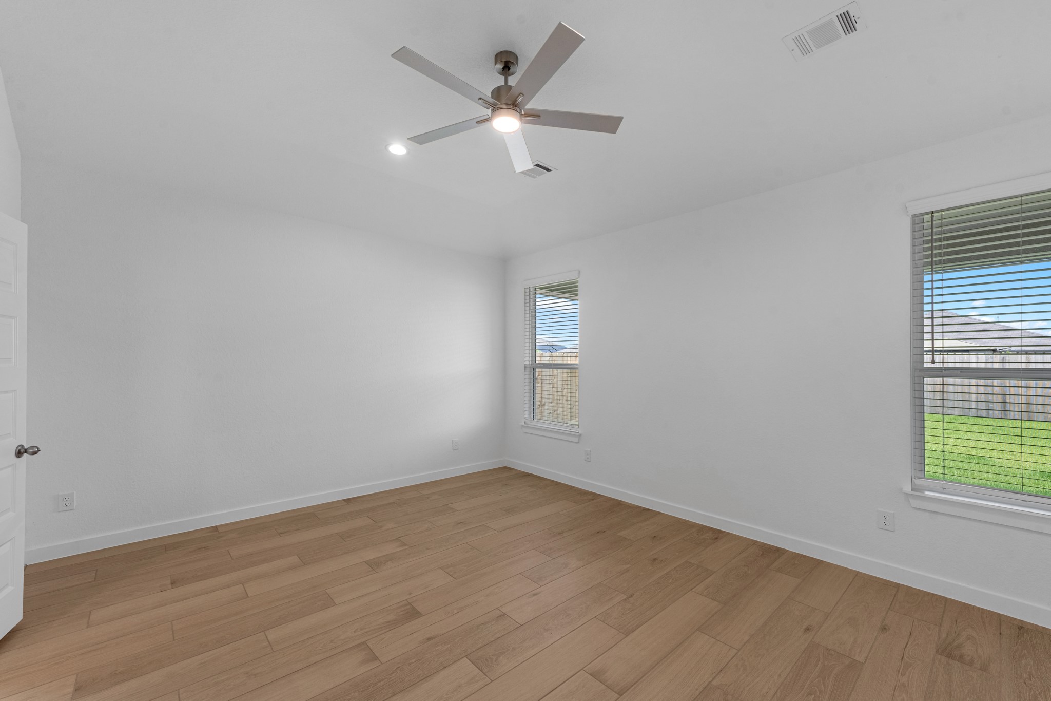 5634 Toledo Pines Lane Property Photo 7