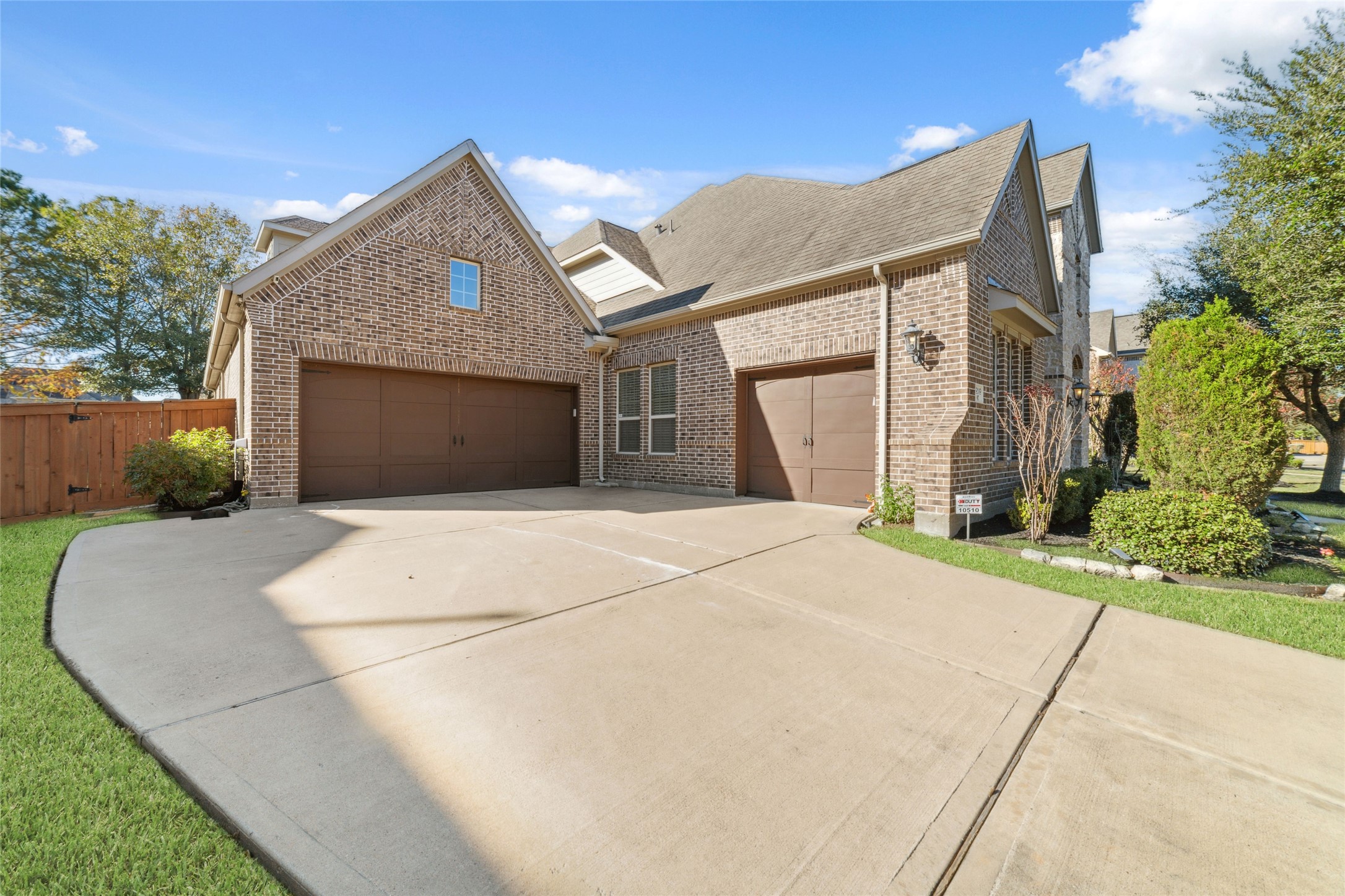 10510 Comeaux Lane Property Photo 4