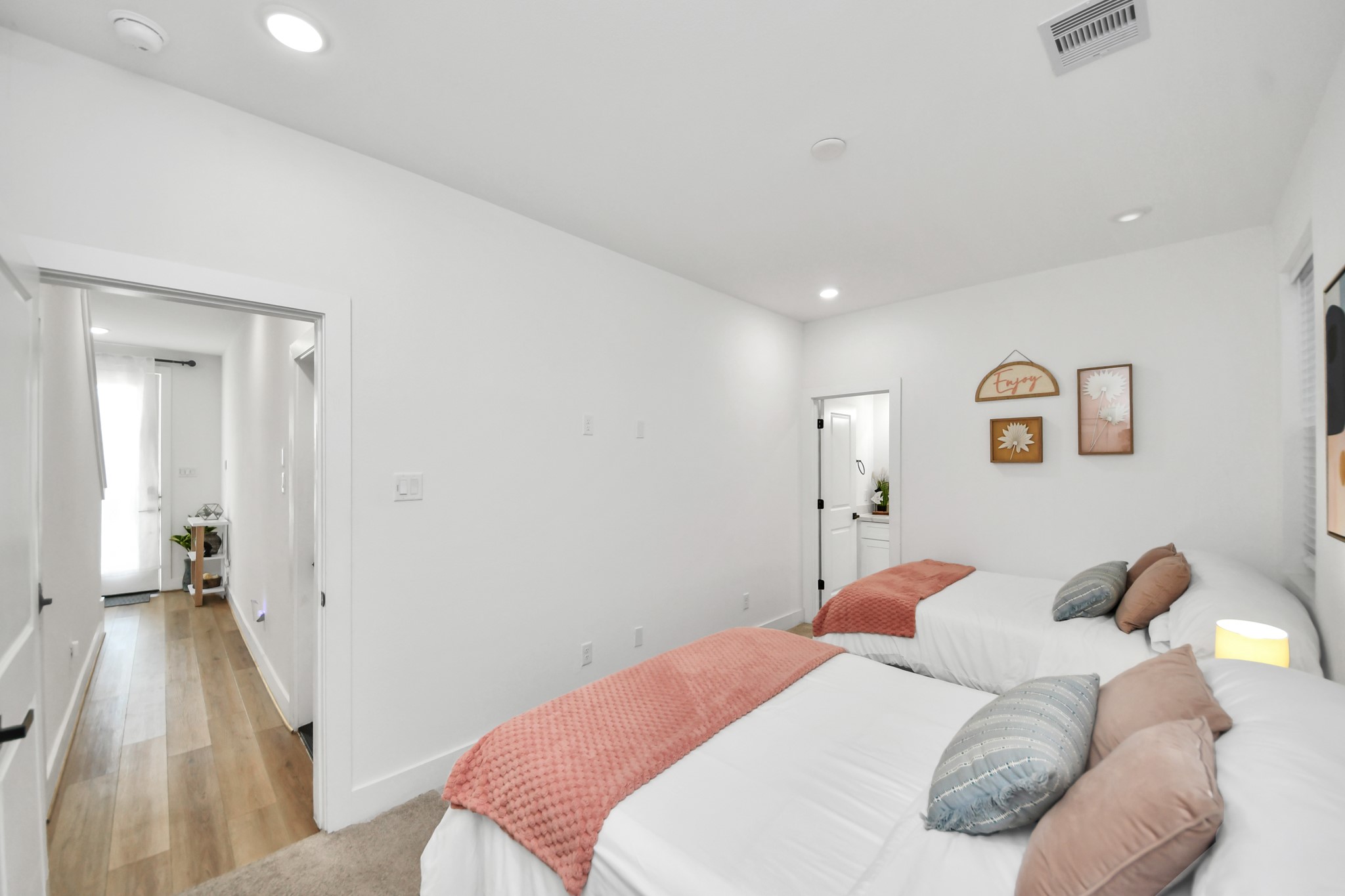 3004 Holman Street Property Photo 6