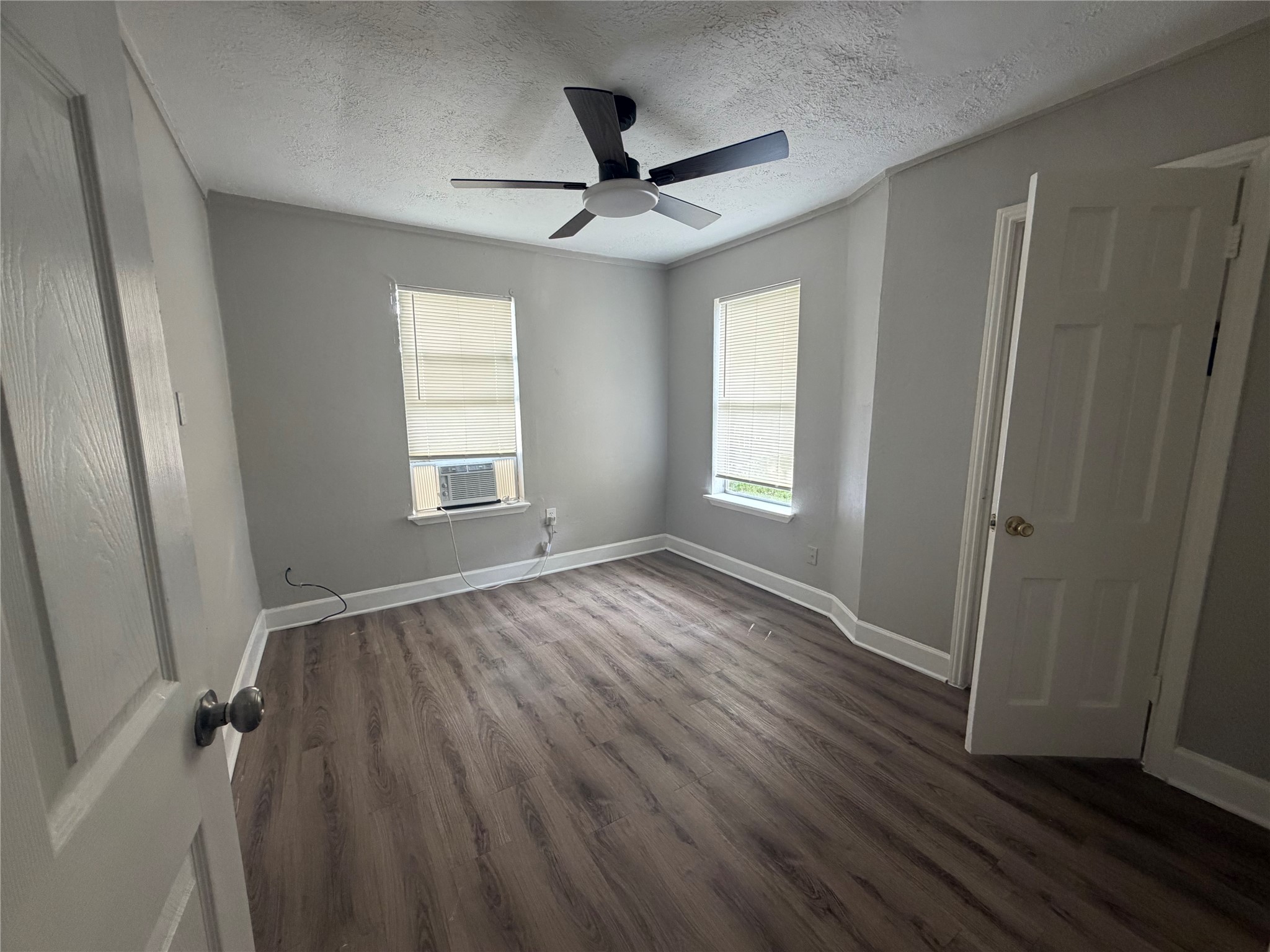 1314 Bernard Street Property Photo 7