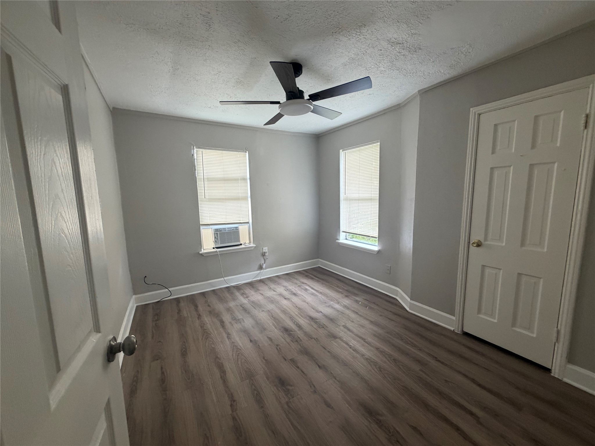 1314 Bernard Street Property Photo 9