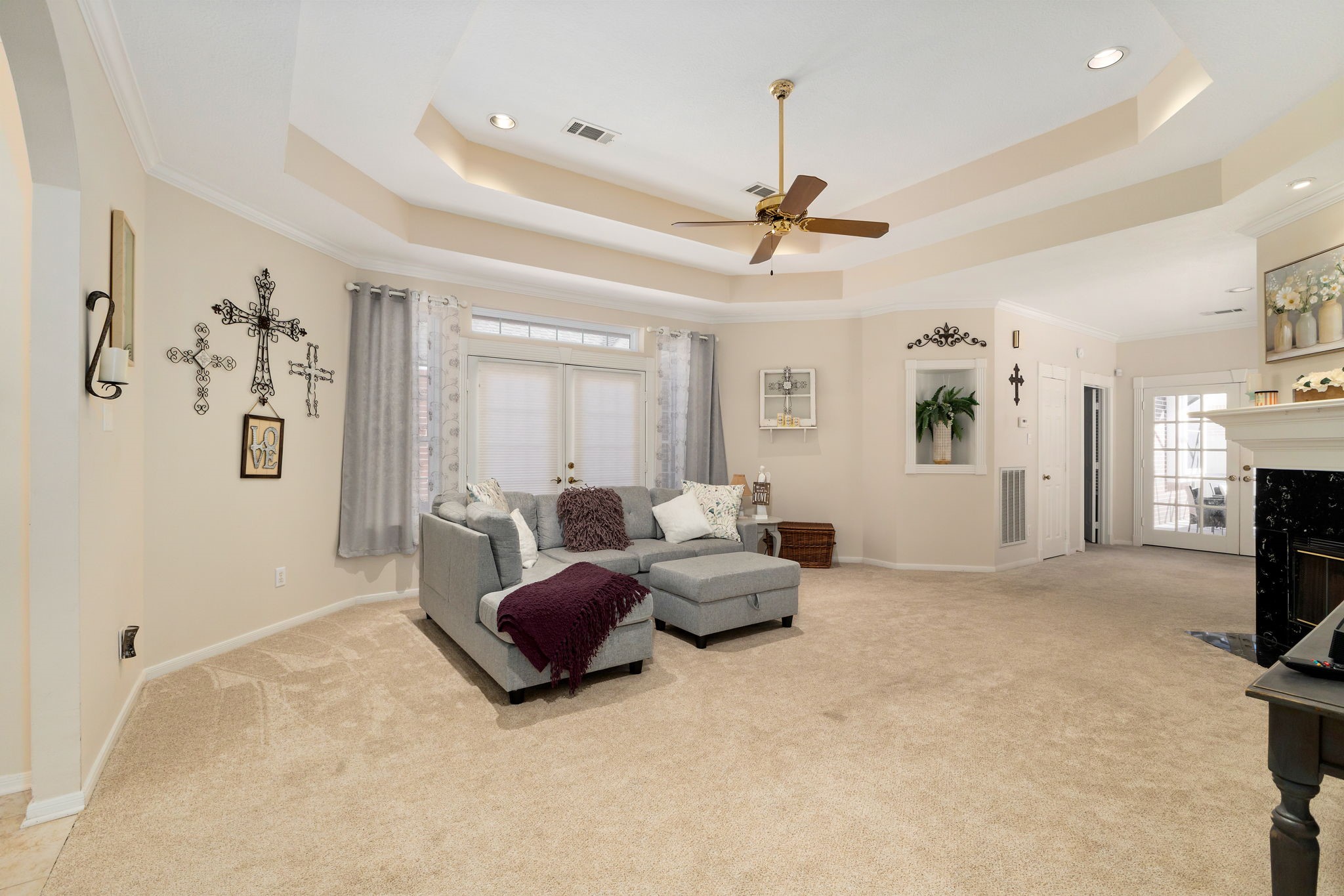 1907 Emerald Court Property Photo 6
