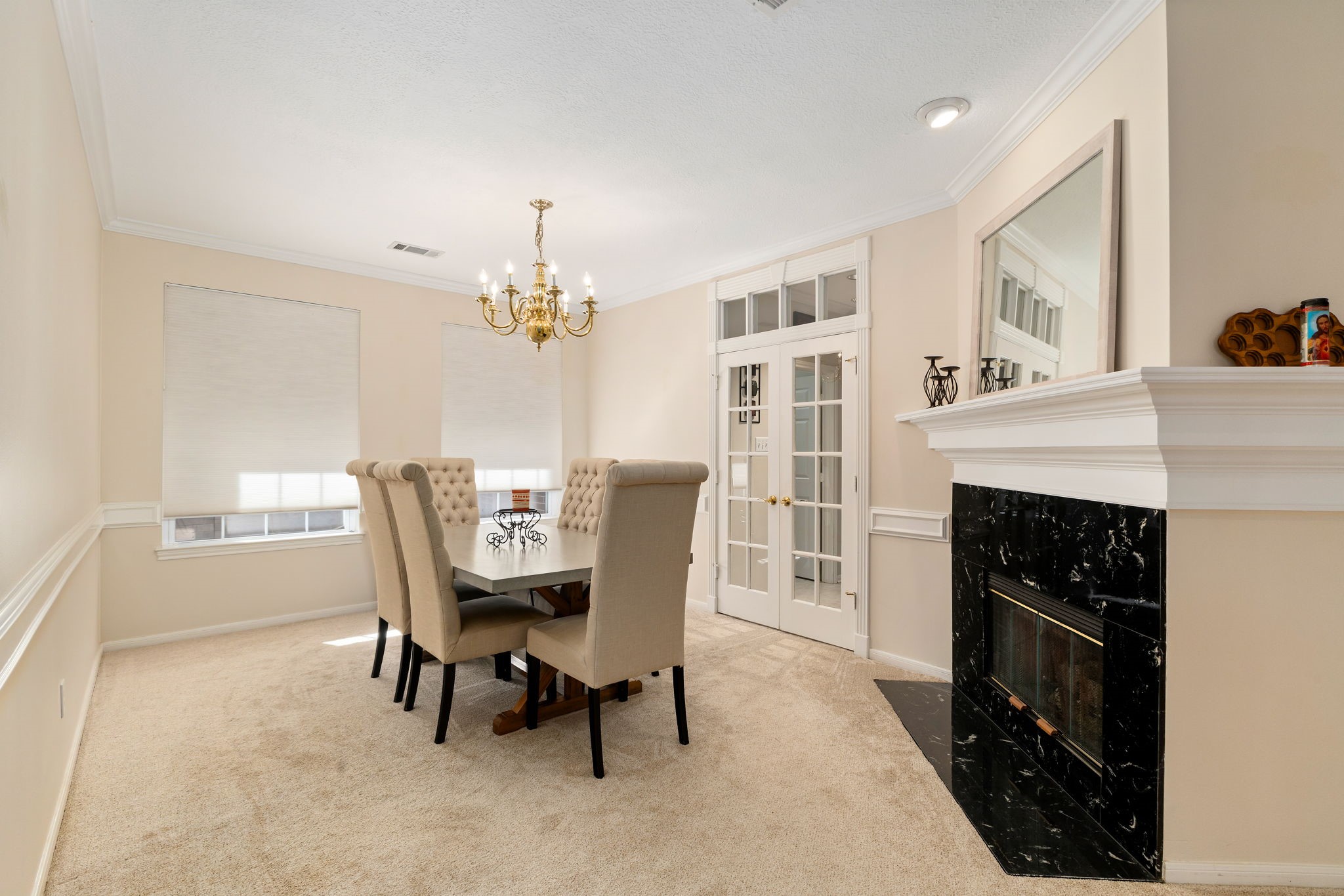 1907 Emerald Court Property Photo 8