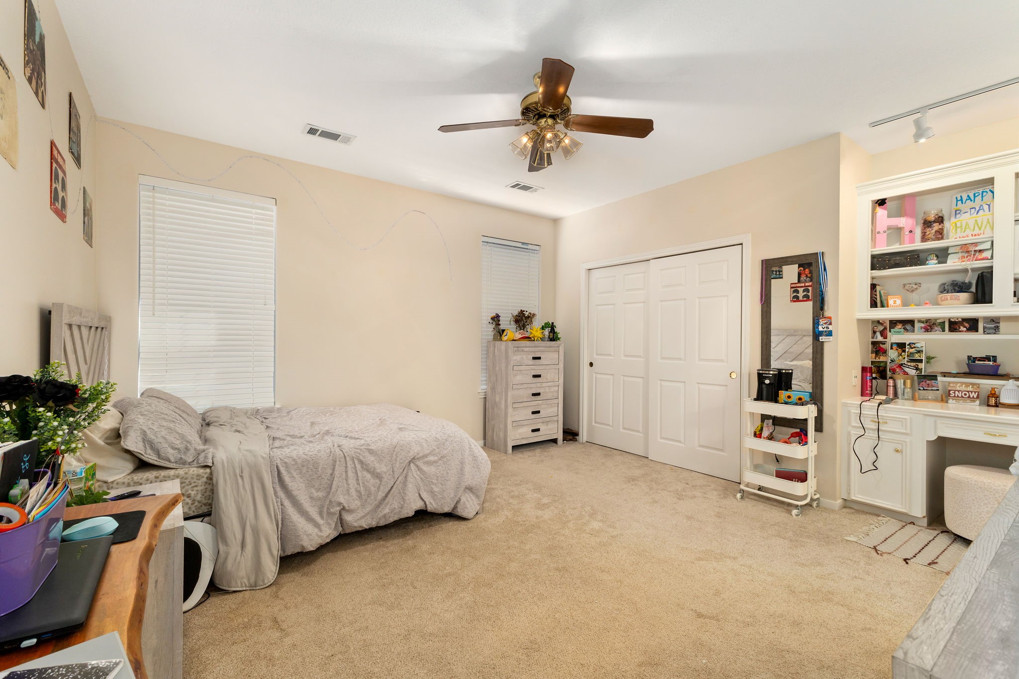 1907 Emerald Court Property Photo 16