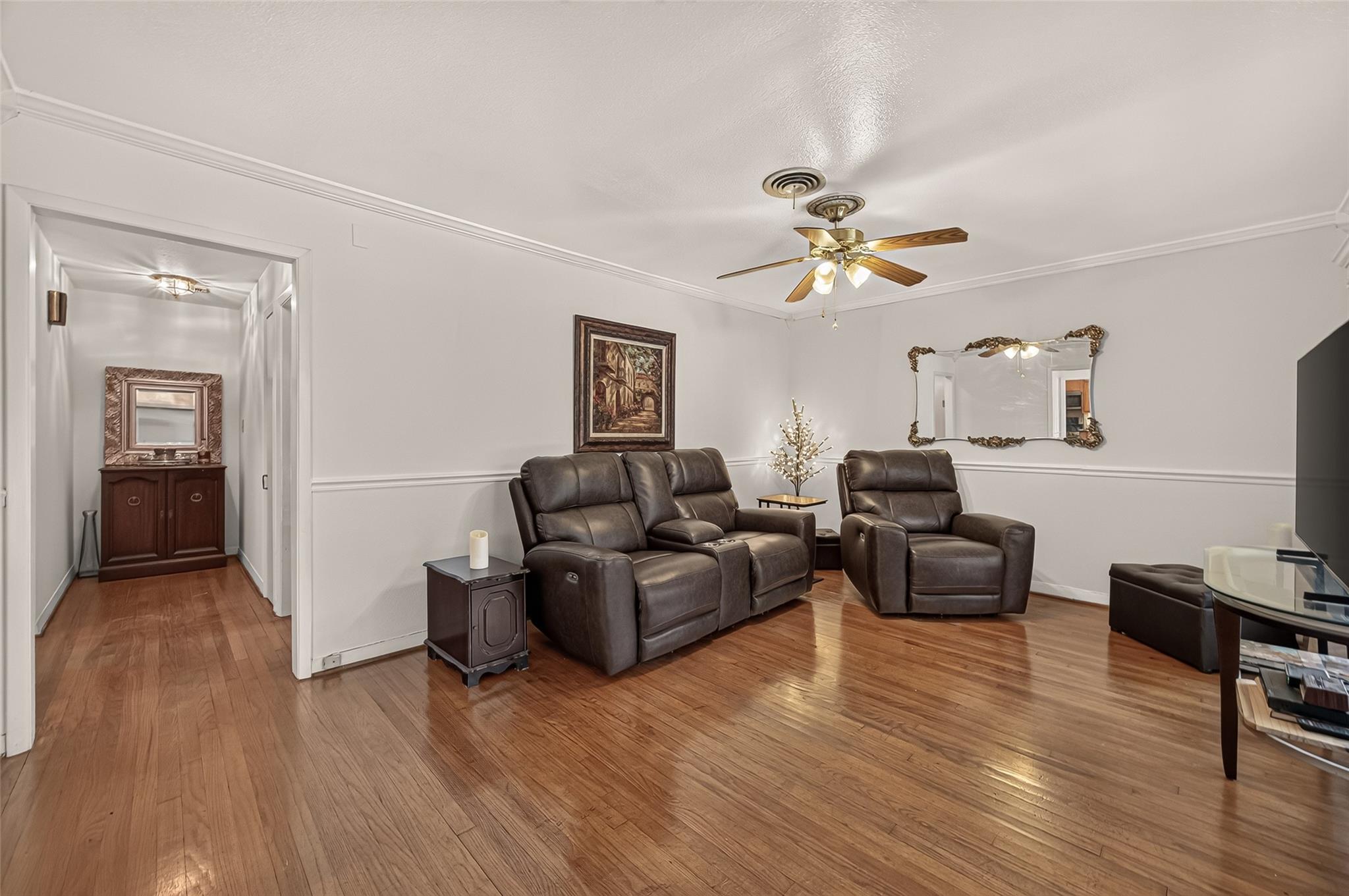 6655 Wildwood Way, Houston Tx 77023 Property Photo 7