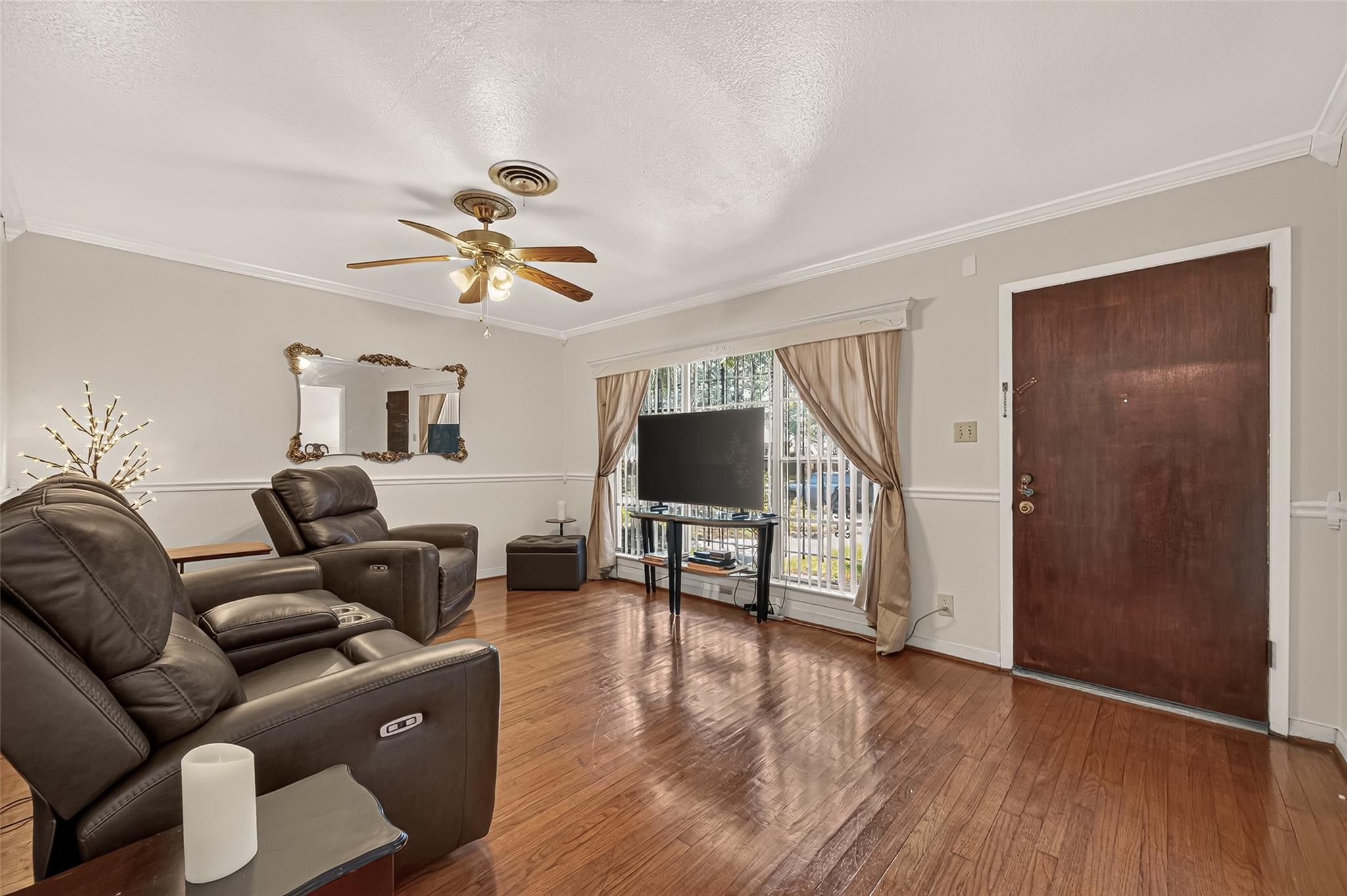 6655 Wildwood Way, Houston Tx 77023 Property Photo 8