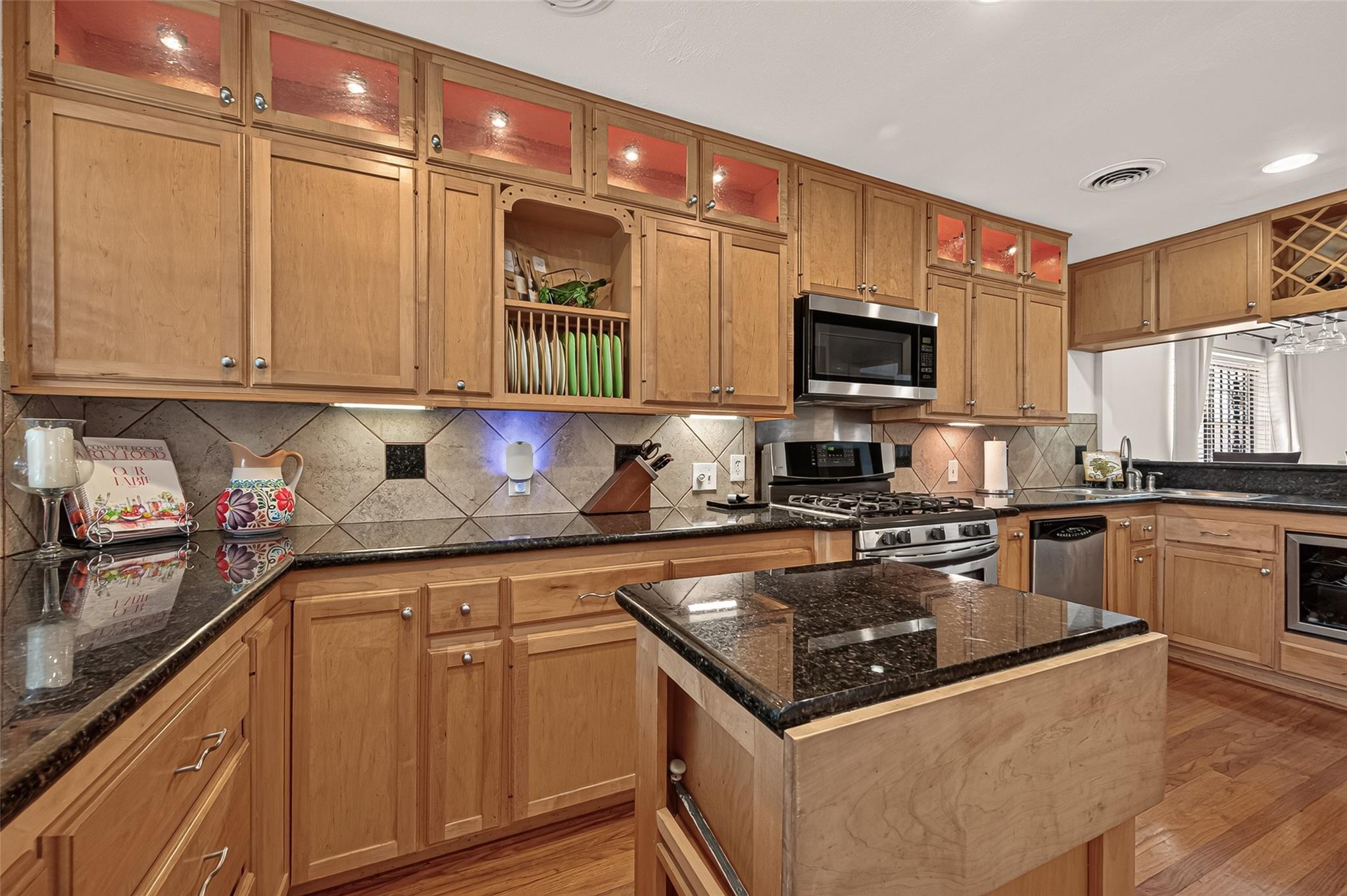 6655 Wildwood Way, Houston Tx 77023 Property Photo 15