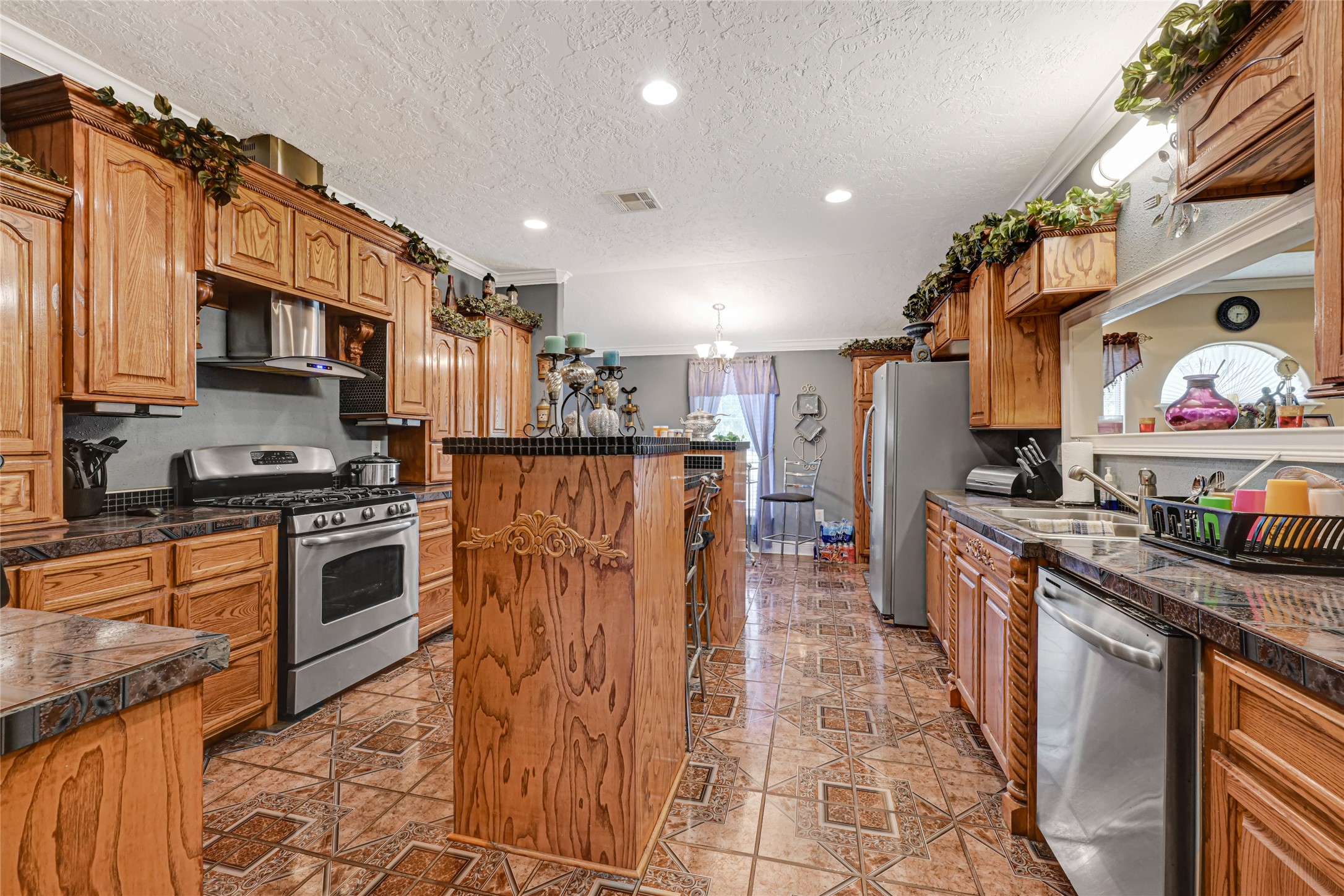 659 Washington Street Property Photo 19