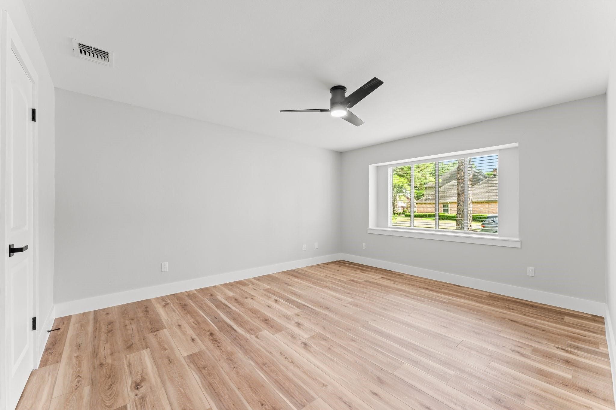 20534 Laverton Drive Property Photo 13