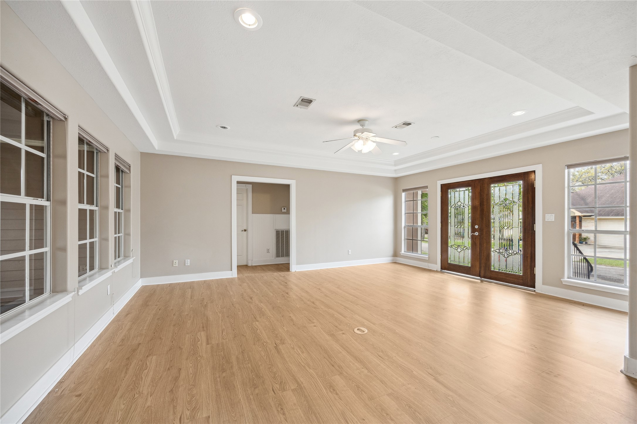 114 Park Place Property Photo 2