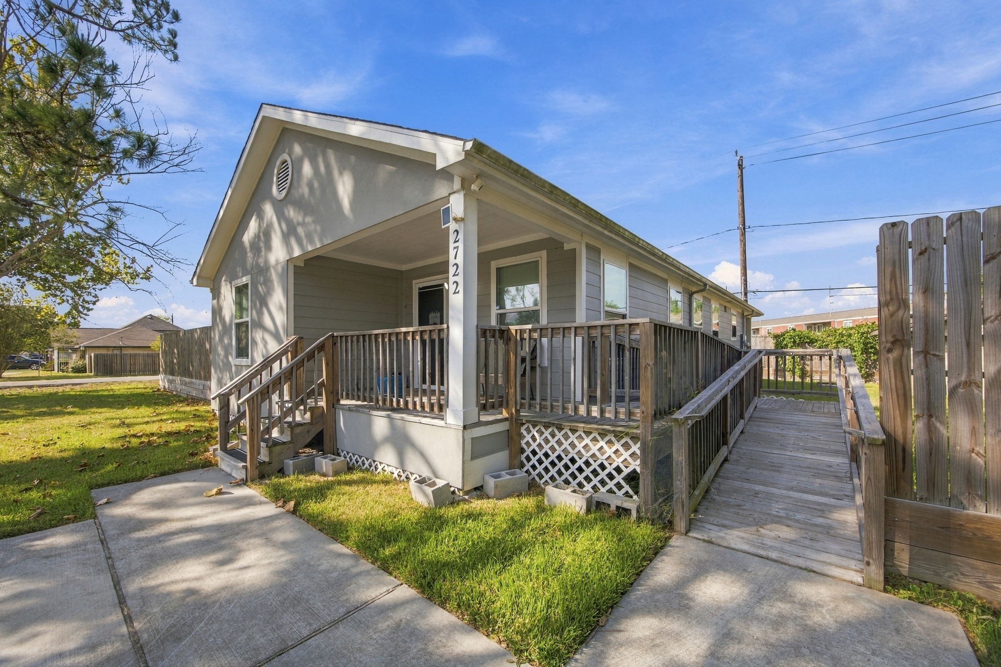 2722 Vega St Property Photo 1
