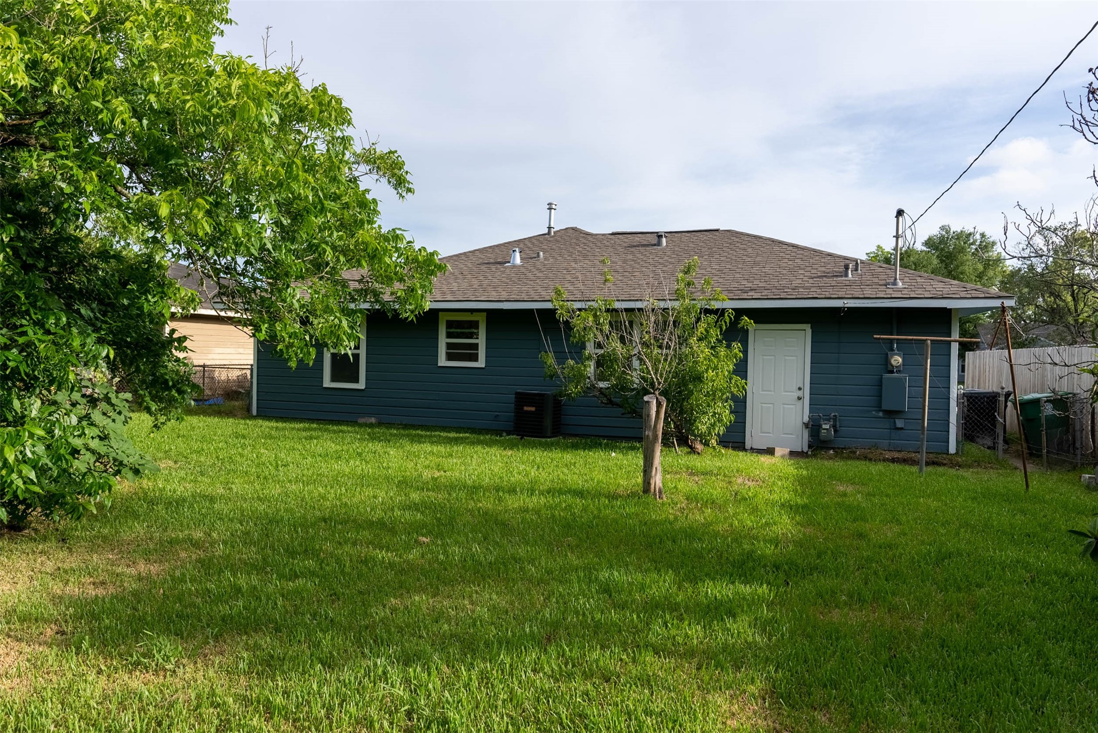 3607 Luca Street Property Photo 28