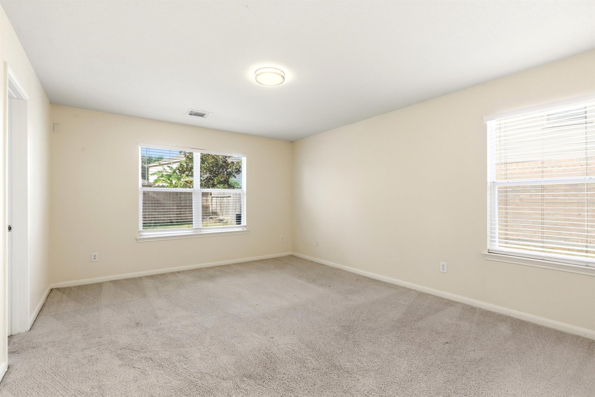 2410 Braypark Lane Property Photo 16