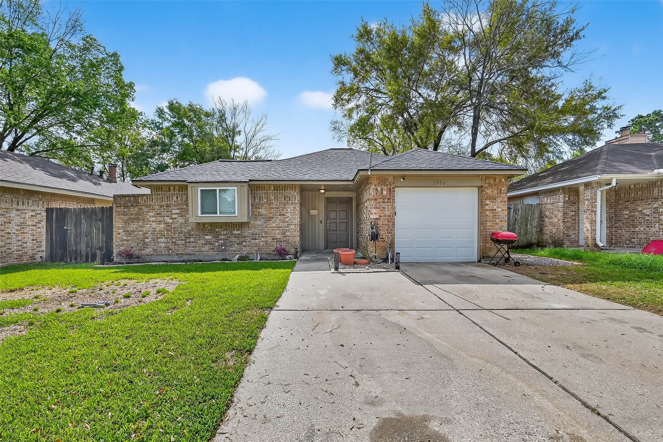 2526 Spring Dusk Lane Property Photo 1