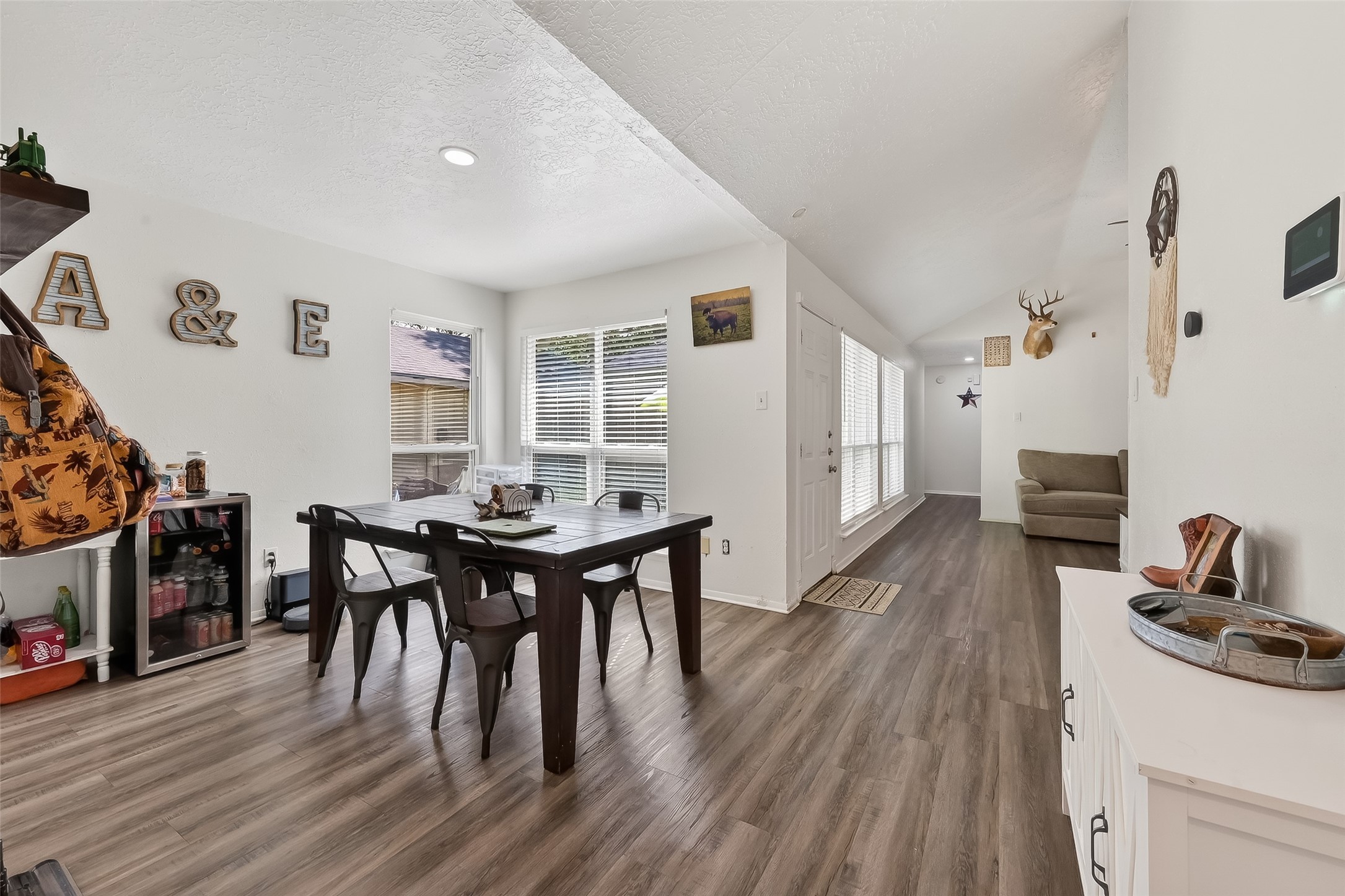 2526 Spring Dusk Lane Property Photo 9