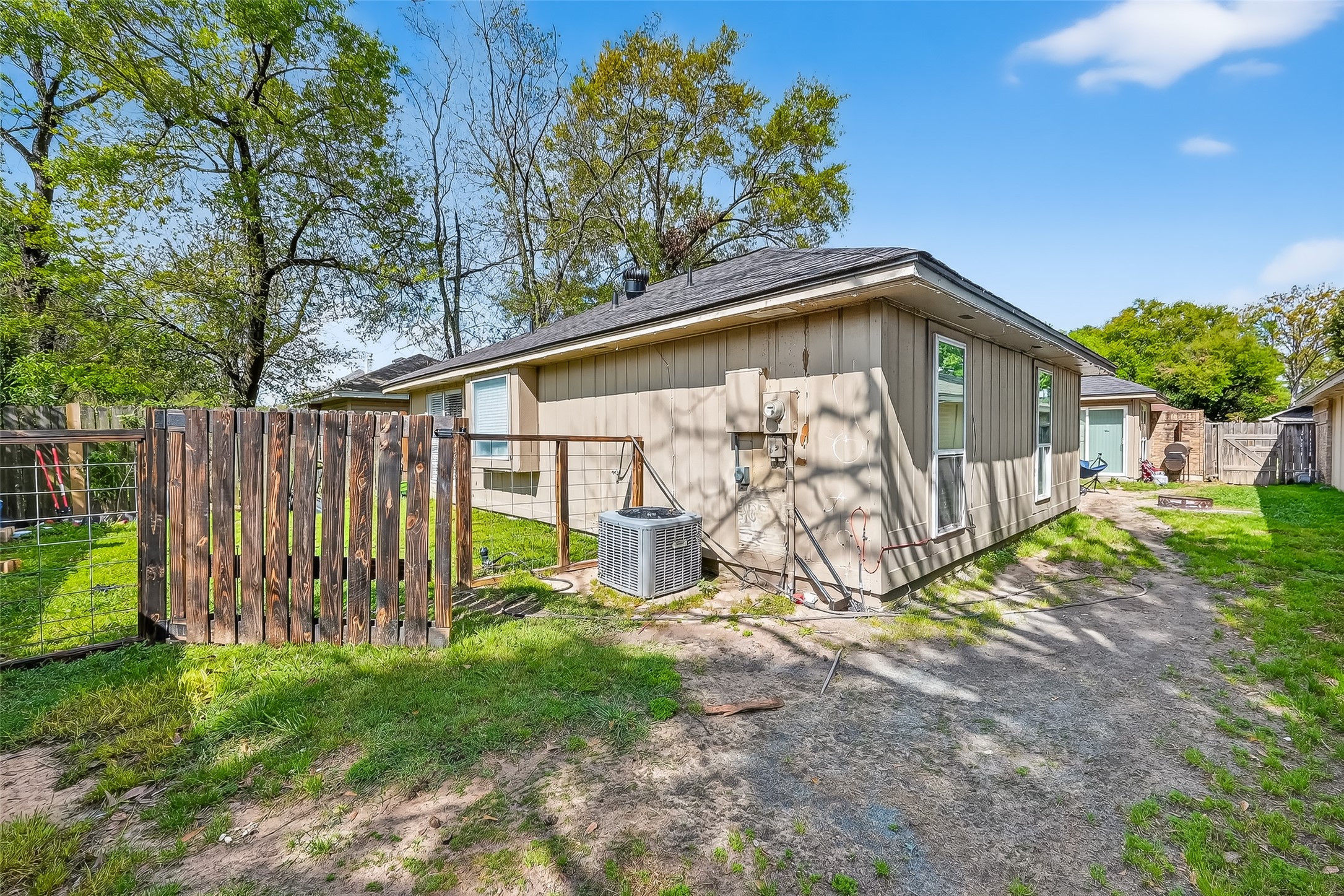 2526 Spring Dusk Lane Property Photo 30