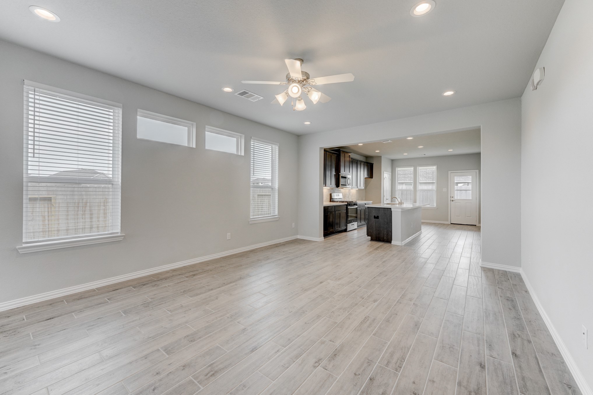 10505 Stone Peak Drive Property Photo 6