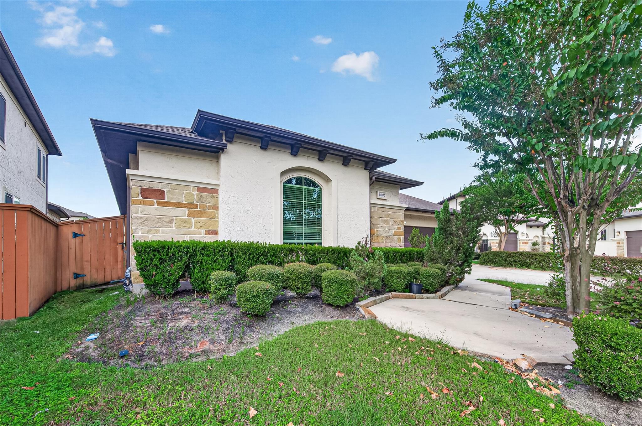 11206 Oudney Court Property Photo 3