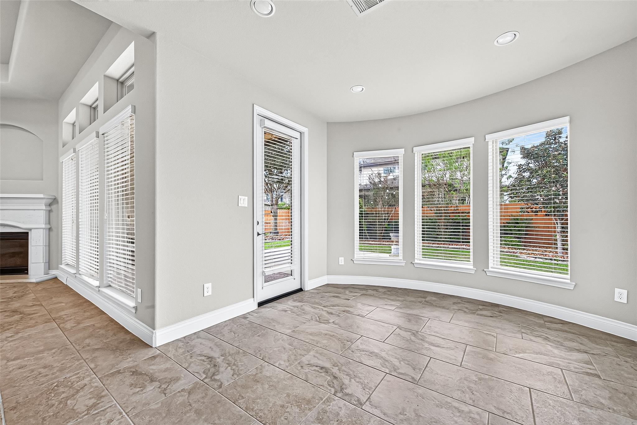 11206 Oudney Court Property Photo 15