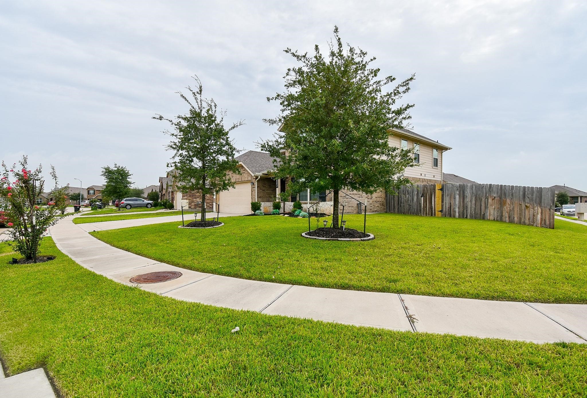 4602 Tuscan Lily Drive Property Photo 3
