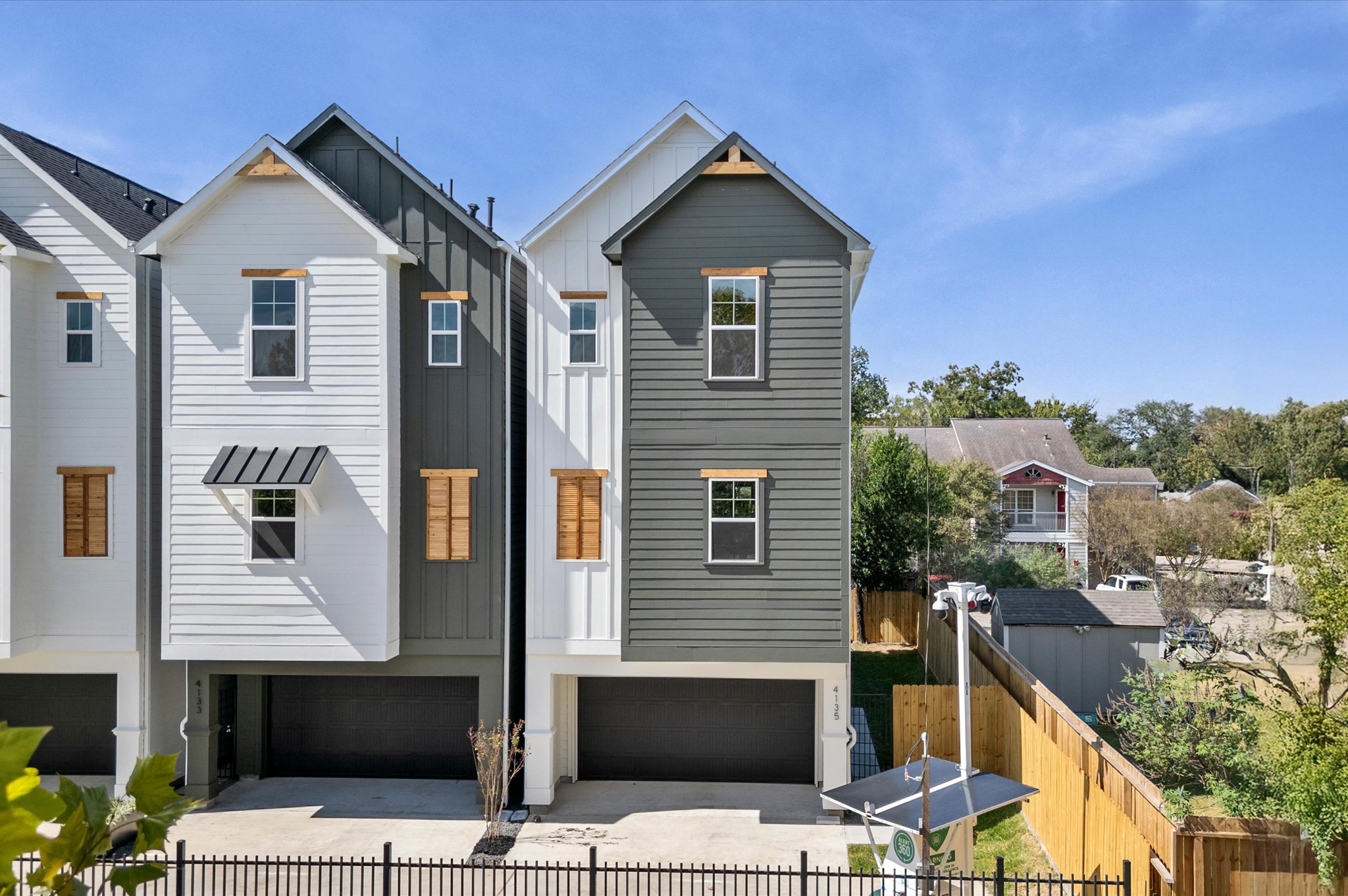 4127 De George Street Property Photo 1