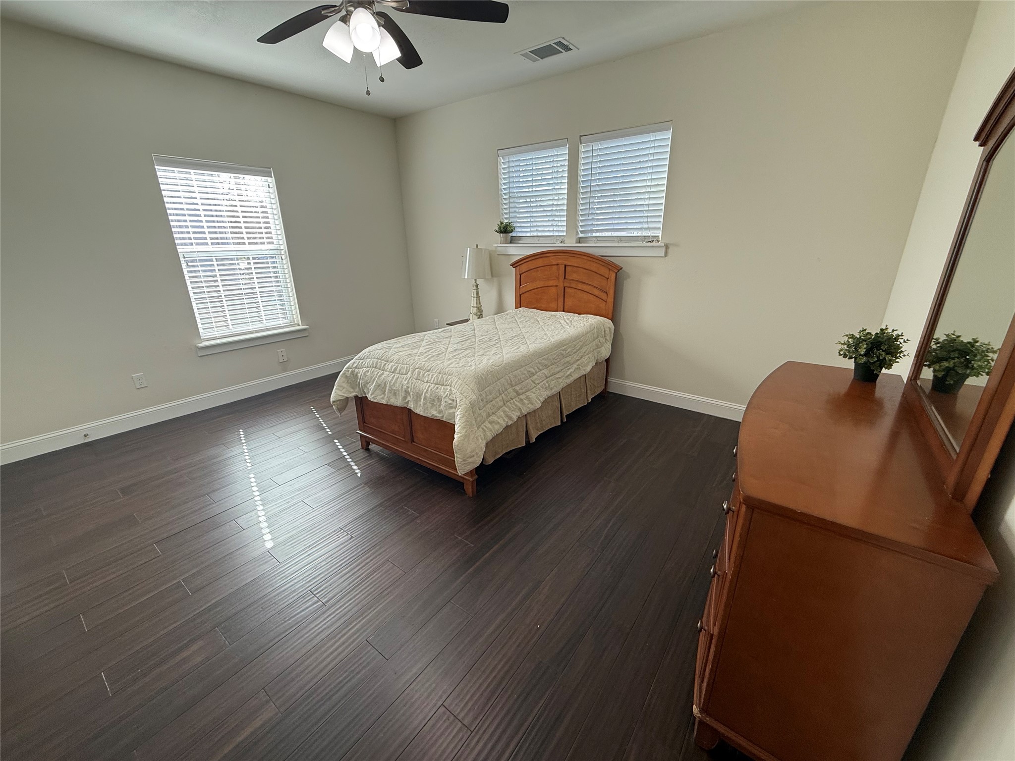 7125 Avenue E Property Photo 5