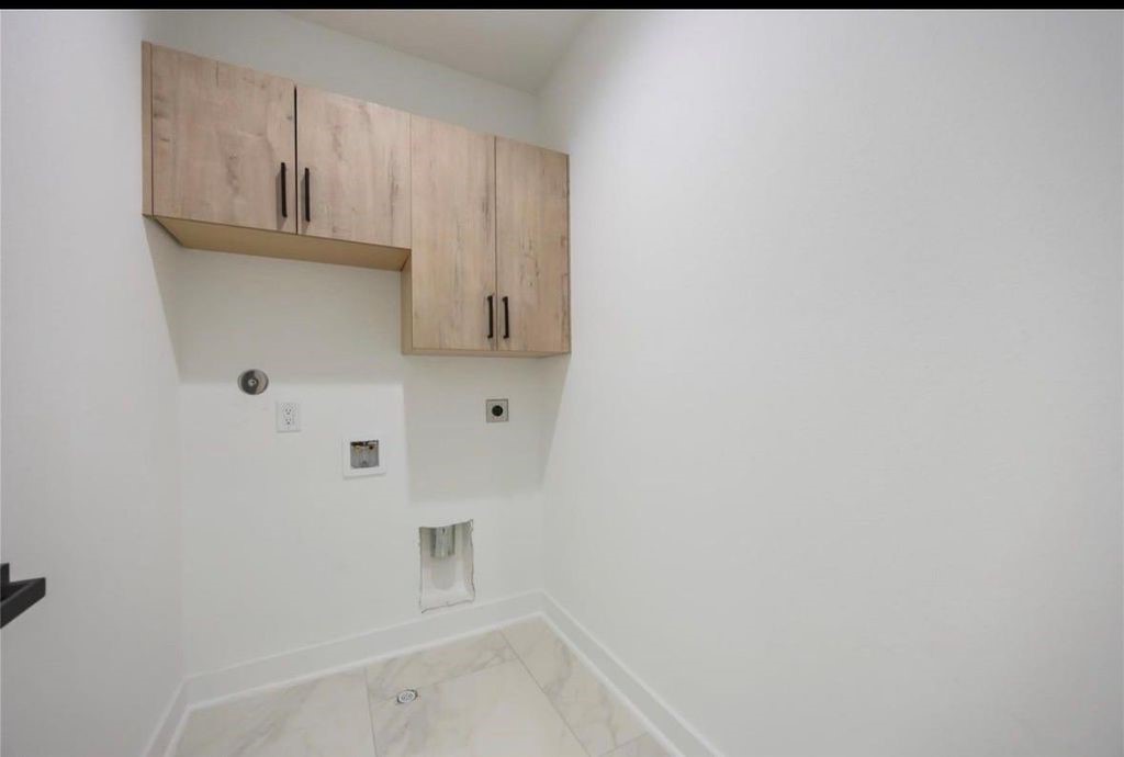 7920 Boy Street Unit B Property Photo 14