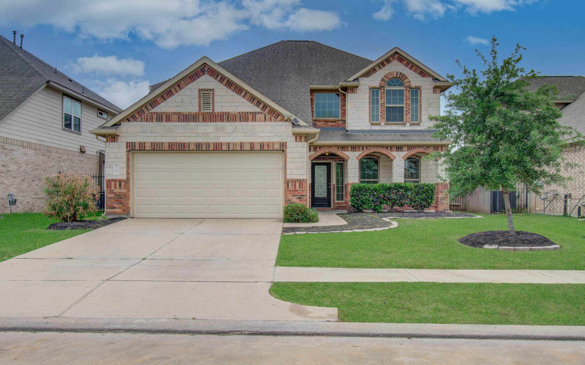 24331 Kee Cresta Court Property Photo 1
