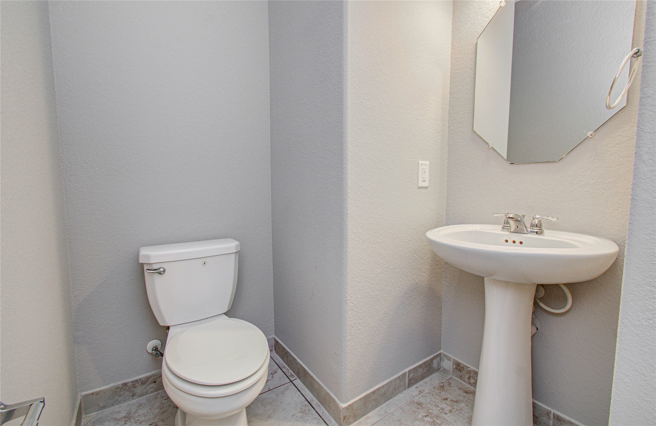 24331 Kee Cresta Court Property Photo 19