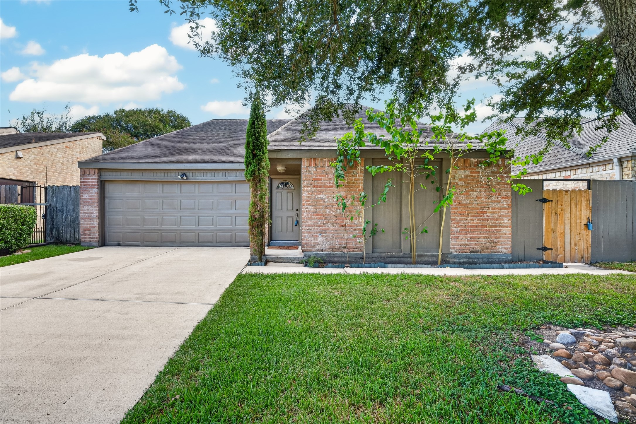 11803 Brook Meadows Lane Property Photo 1
