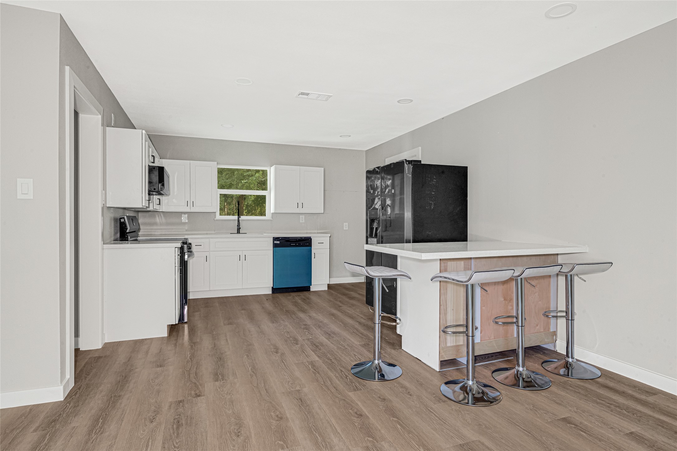 7218 Bretshire Drive Property Photo 4