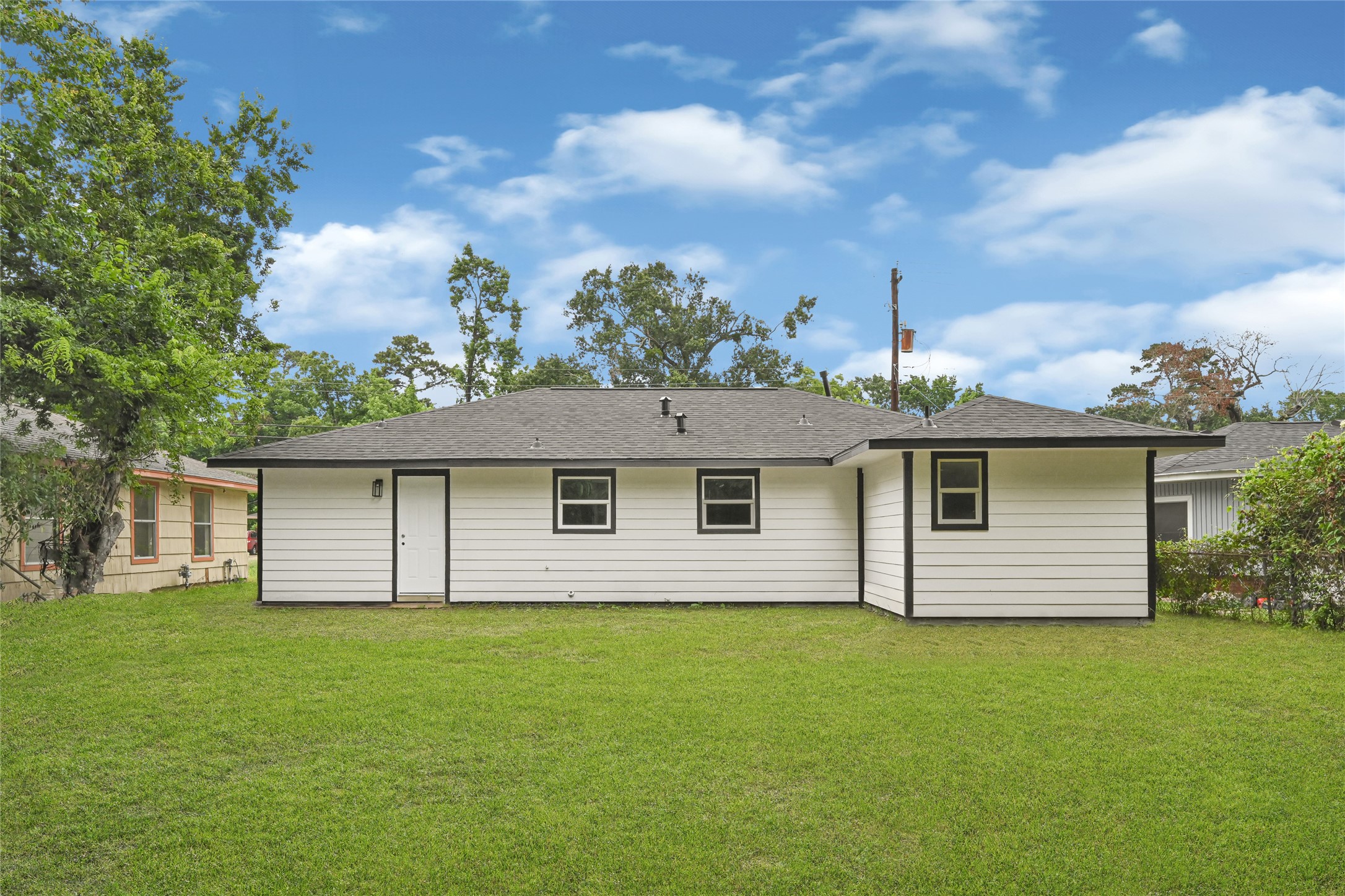 7218 Bretshire Drive Property Photo 10