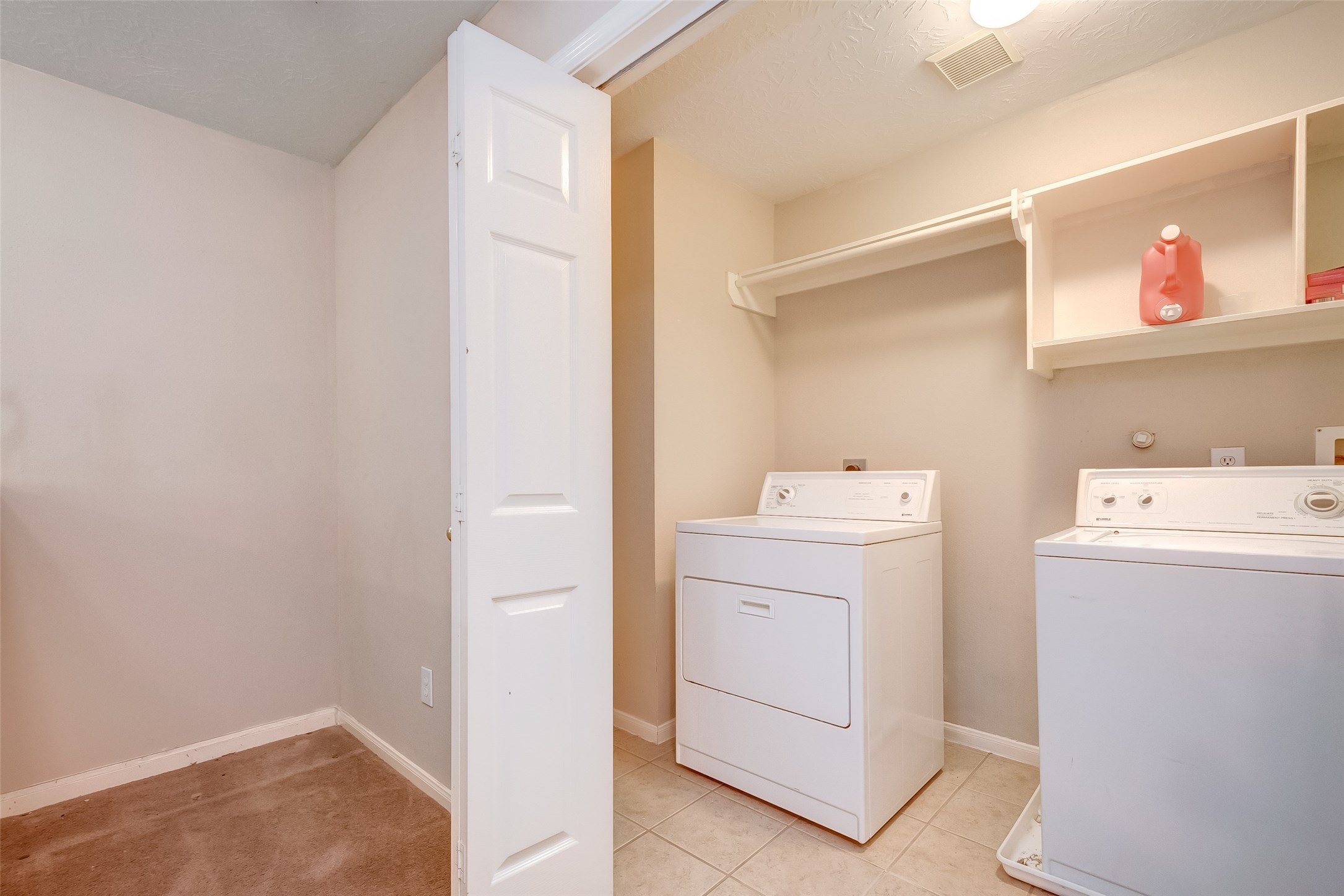 731 Annies Way Property Photo 27