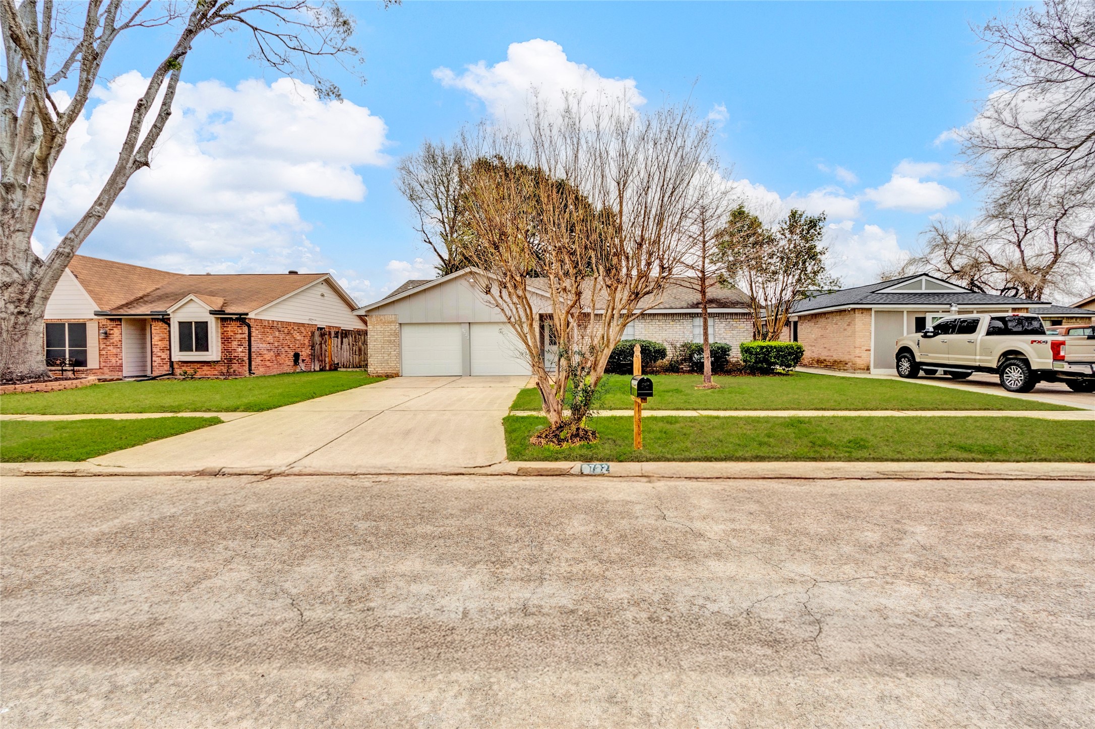 9722 Desert Flower Lane Property Photo 4