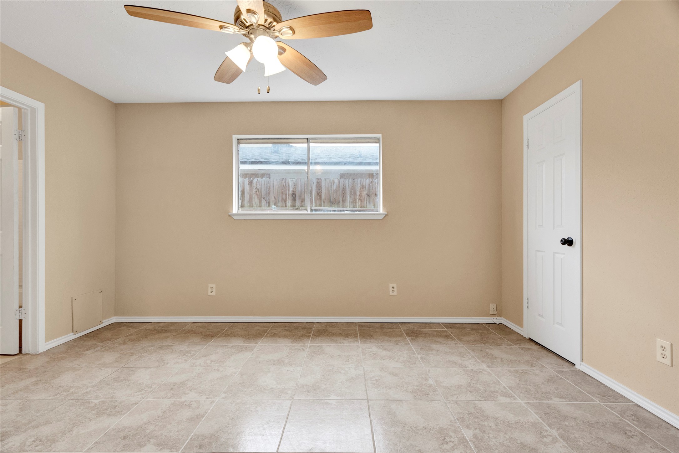 9722 Desert Flower Lane Property Photo 16