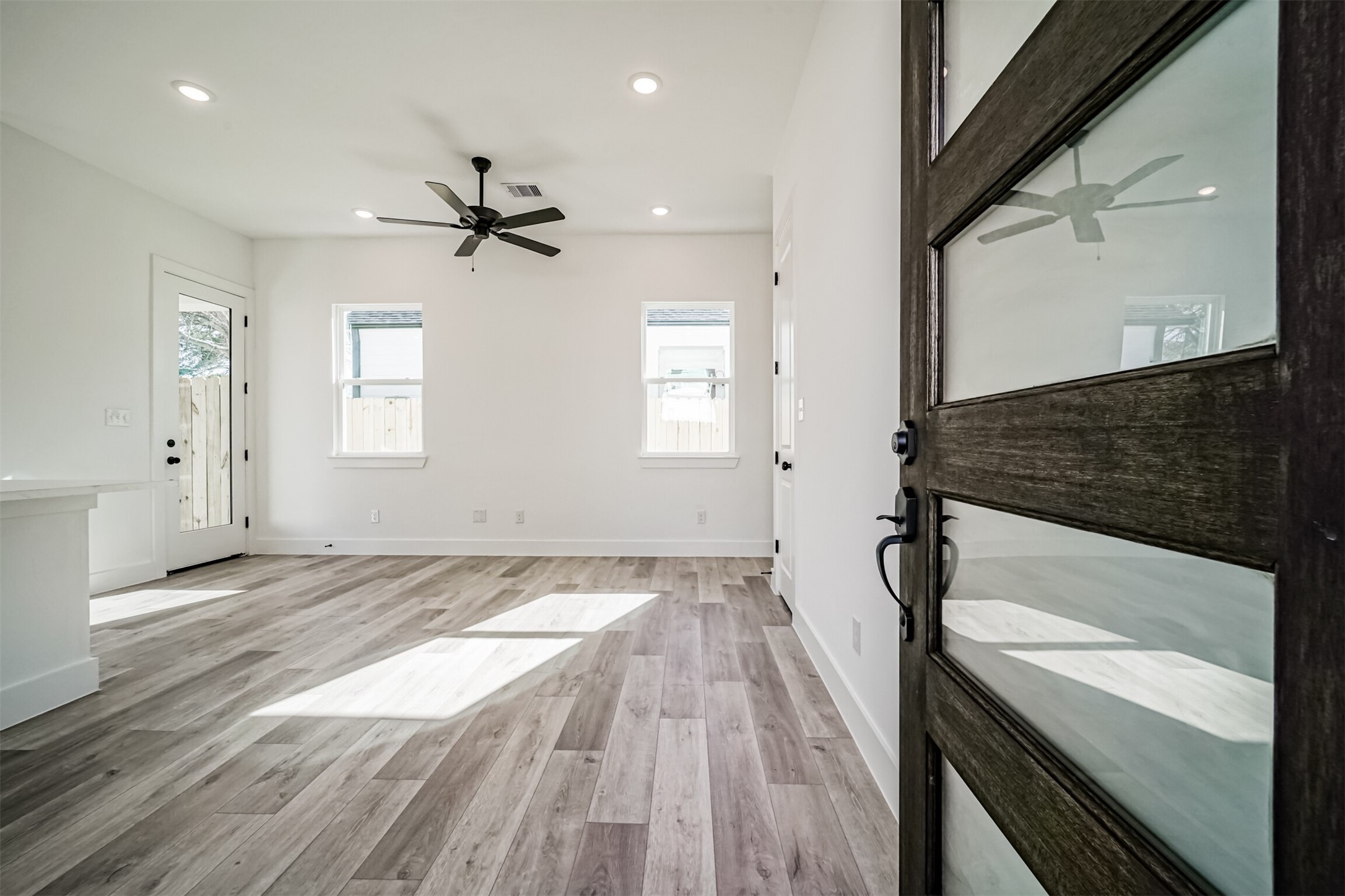8409 Schneider Street Property Photo 2