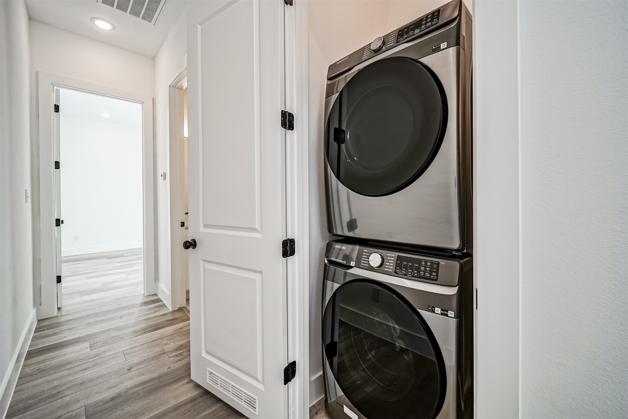8409 Schneider Street Property Photo 18