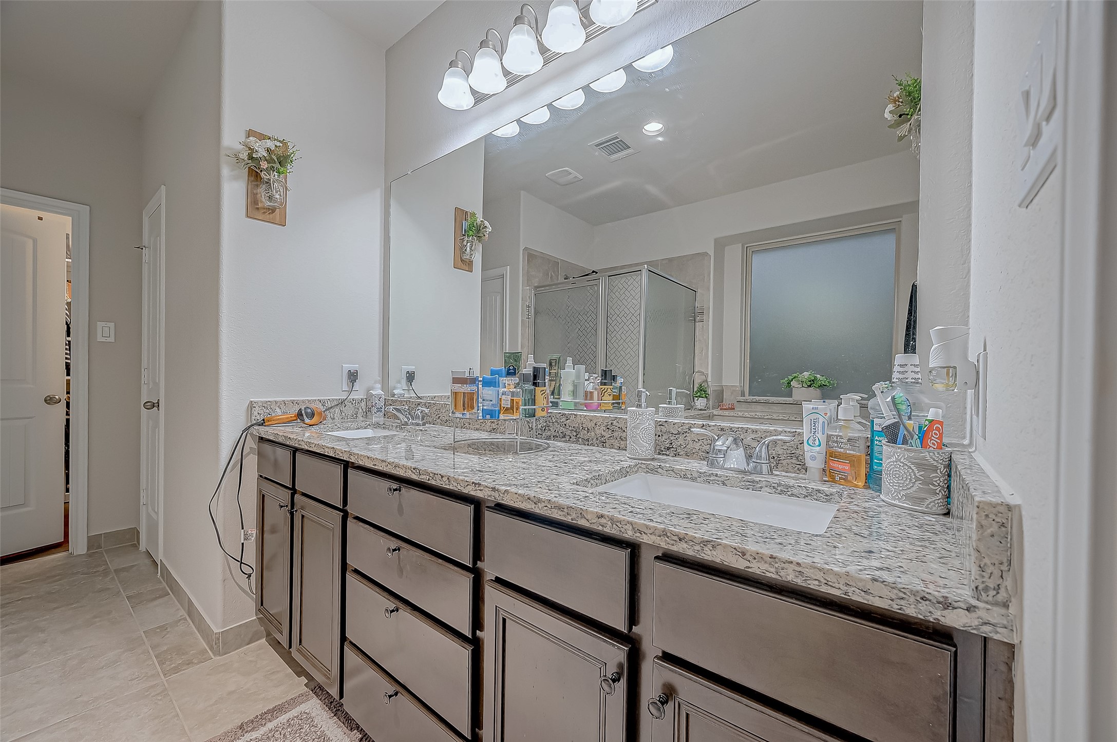 9815 Corben Creek Lane Property Photo 36