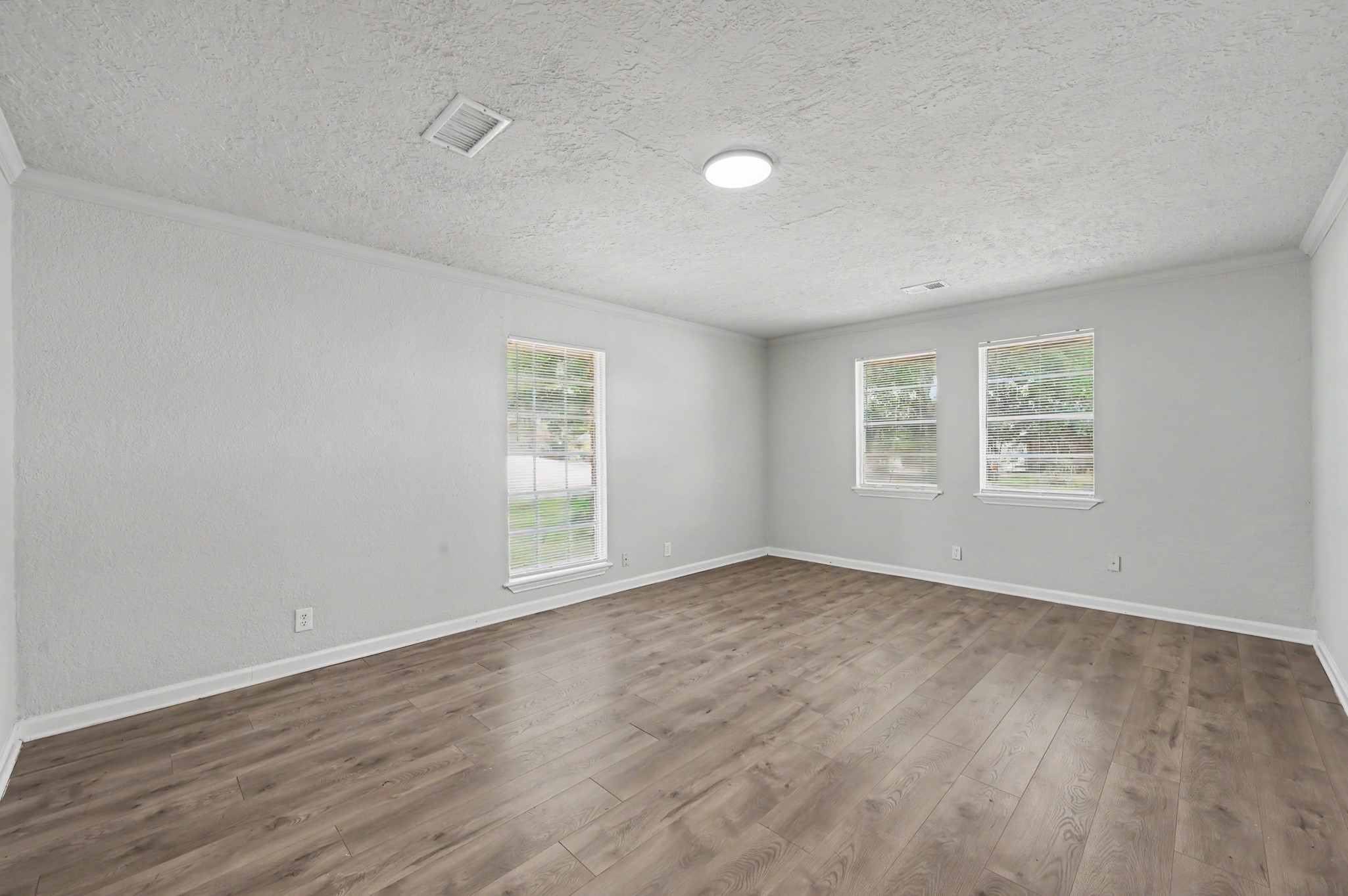 100 Bybee Street Property Photo 8