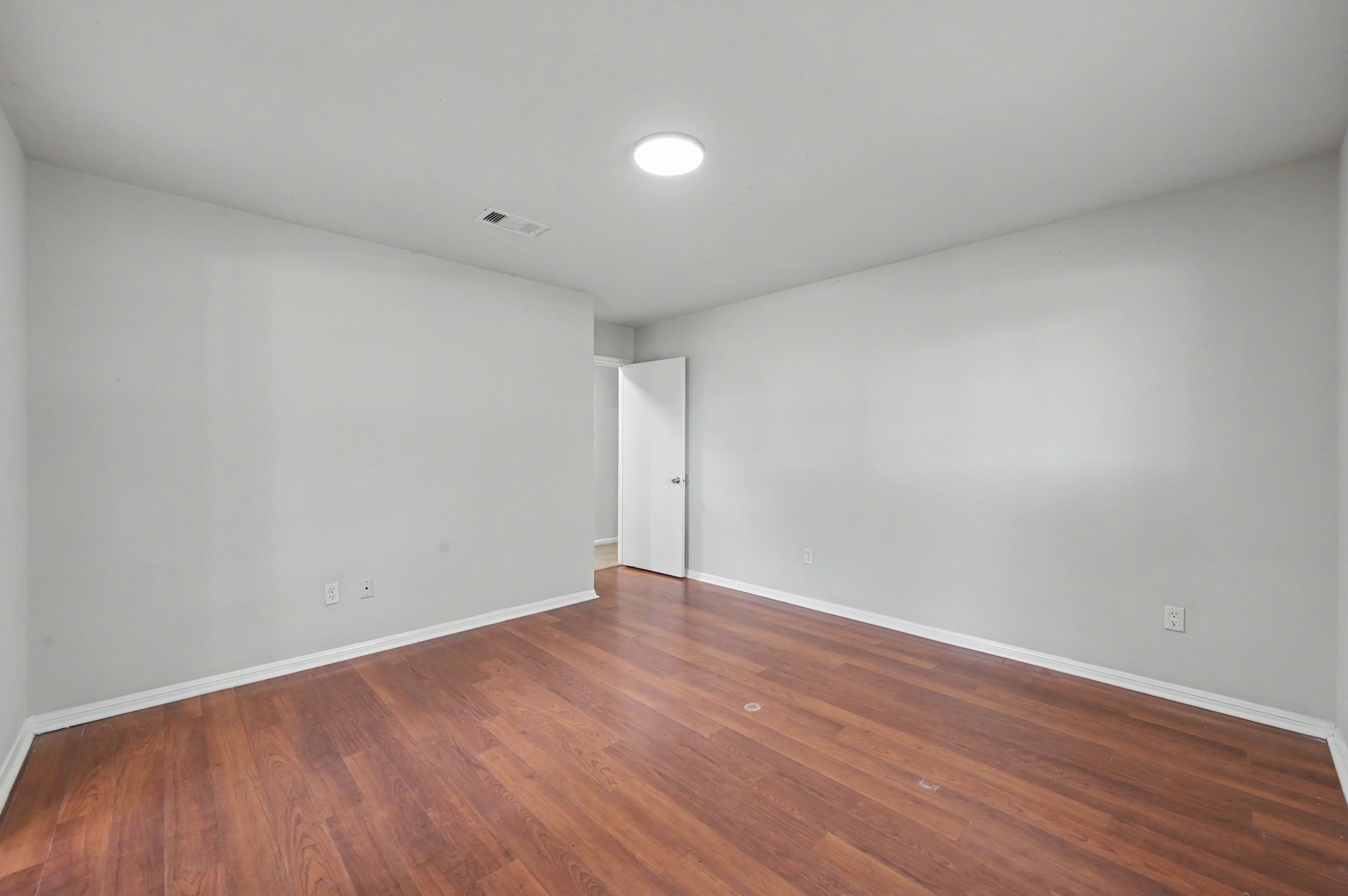 100 Bybee Street Property Photo 9