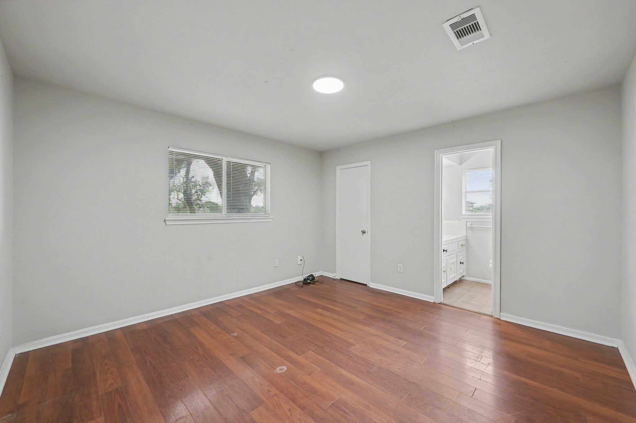 100 Bybee Street Property Photo 10