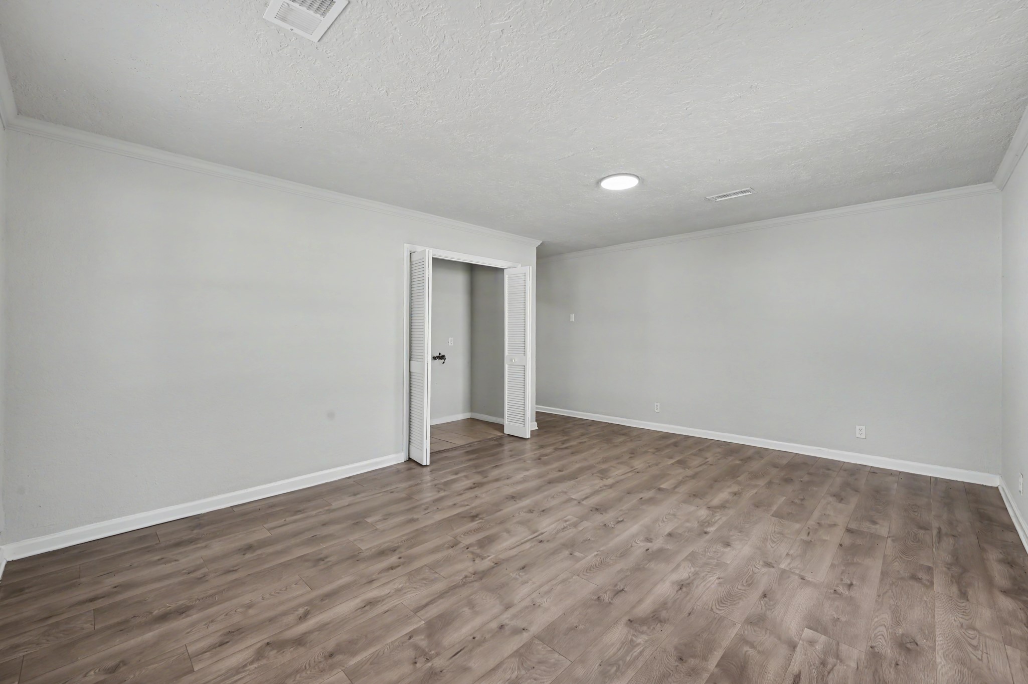 100 Bybee Street Property Photo 12
