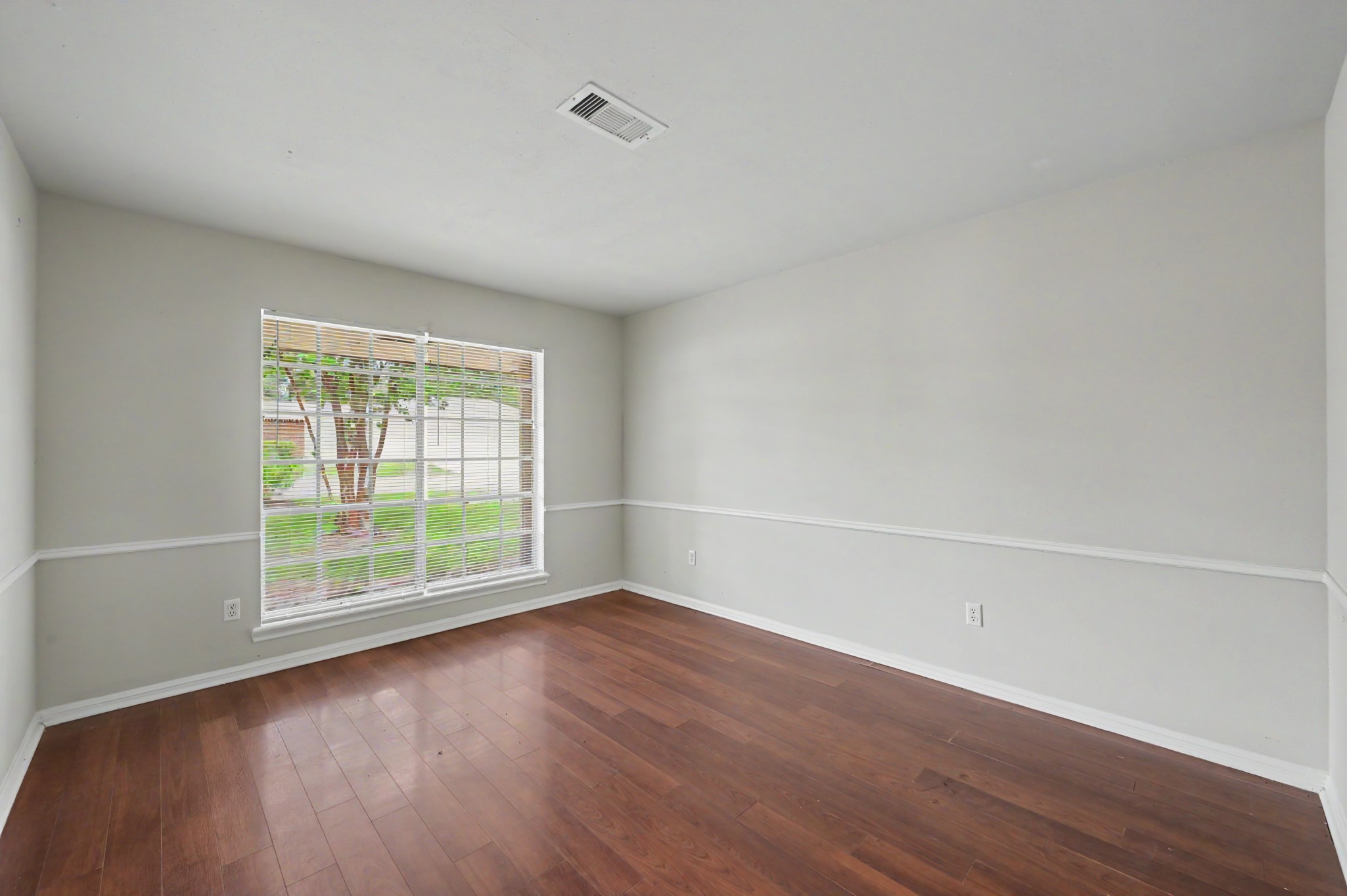 100 Bybee Street Property Photo 14