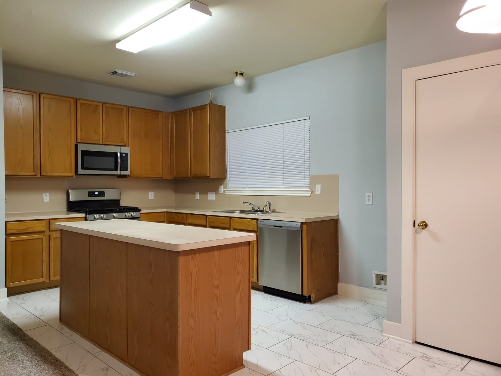 5722 Sonoma Ridge Property Photo 6