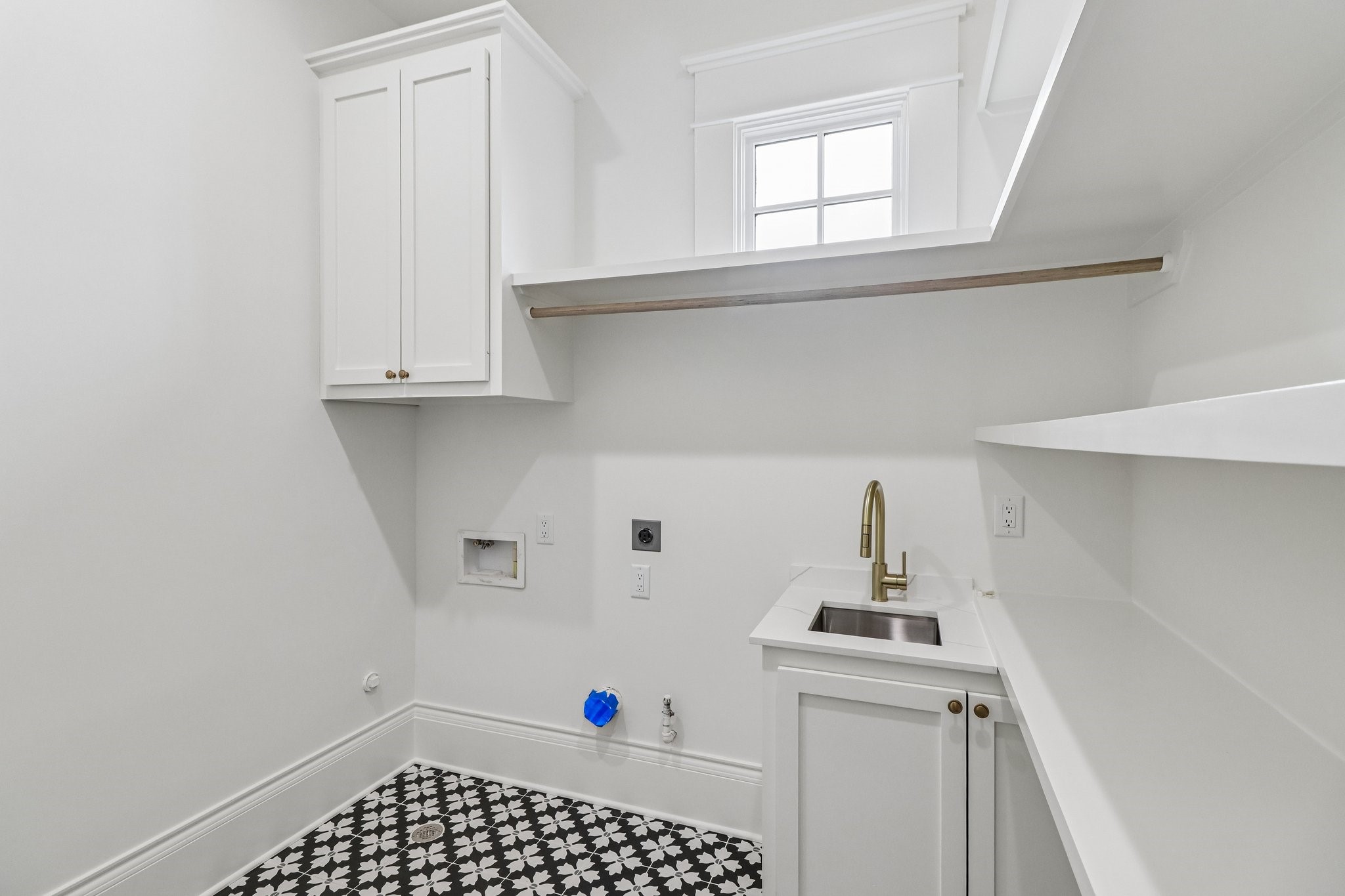 949 Ridge Street Property Photo 32