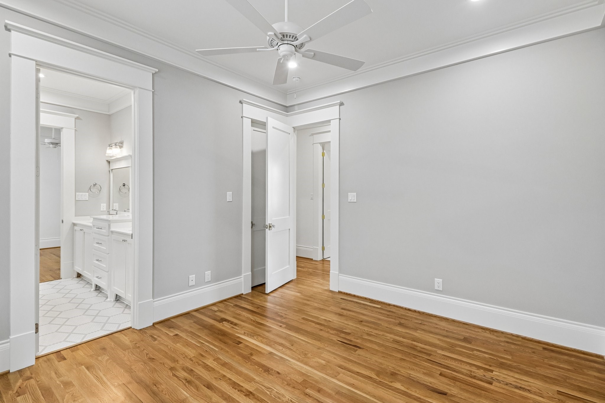 949 Ridge Street Property Photo 38